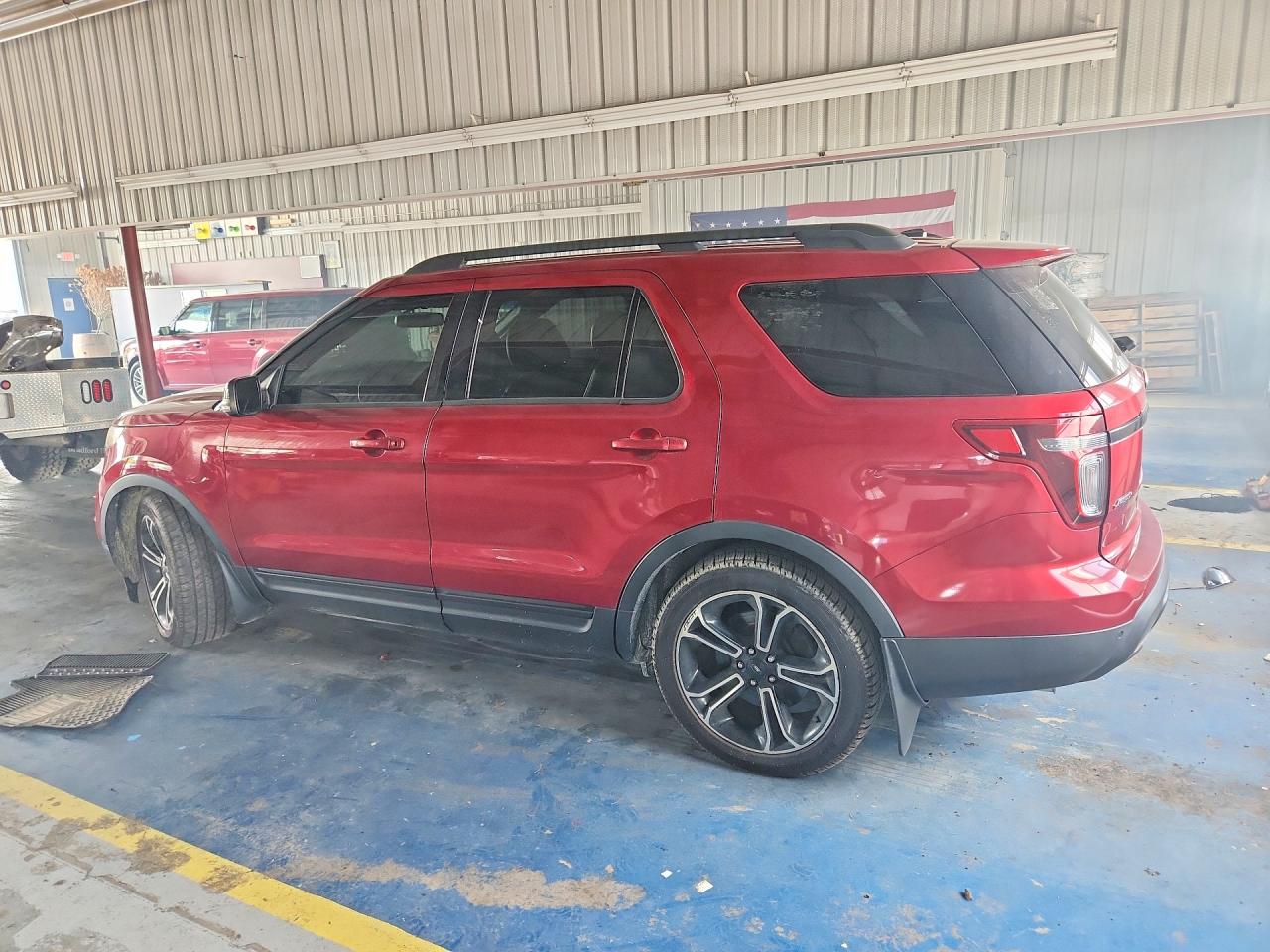 2015 Ford Explorer Sport Red vin: 1FM5K8GTXFGA52634