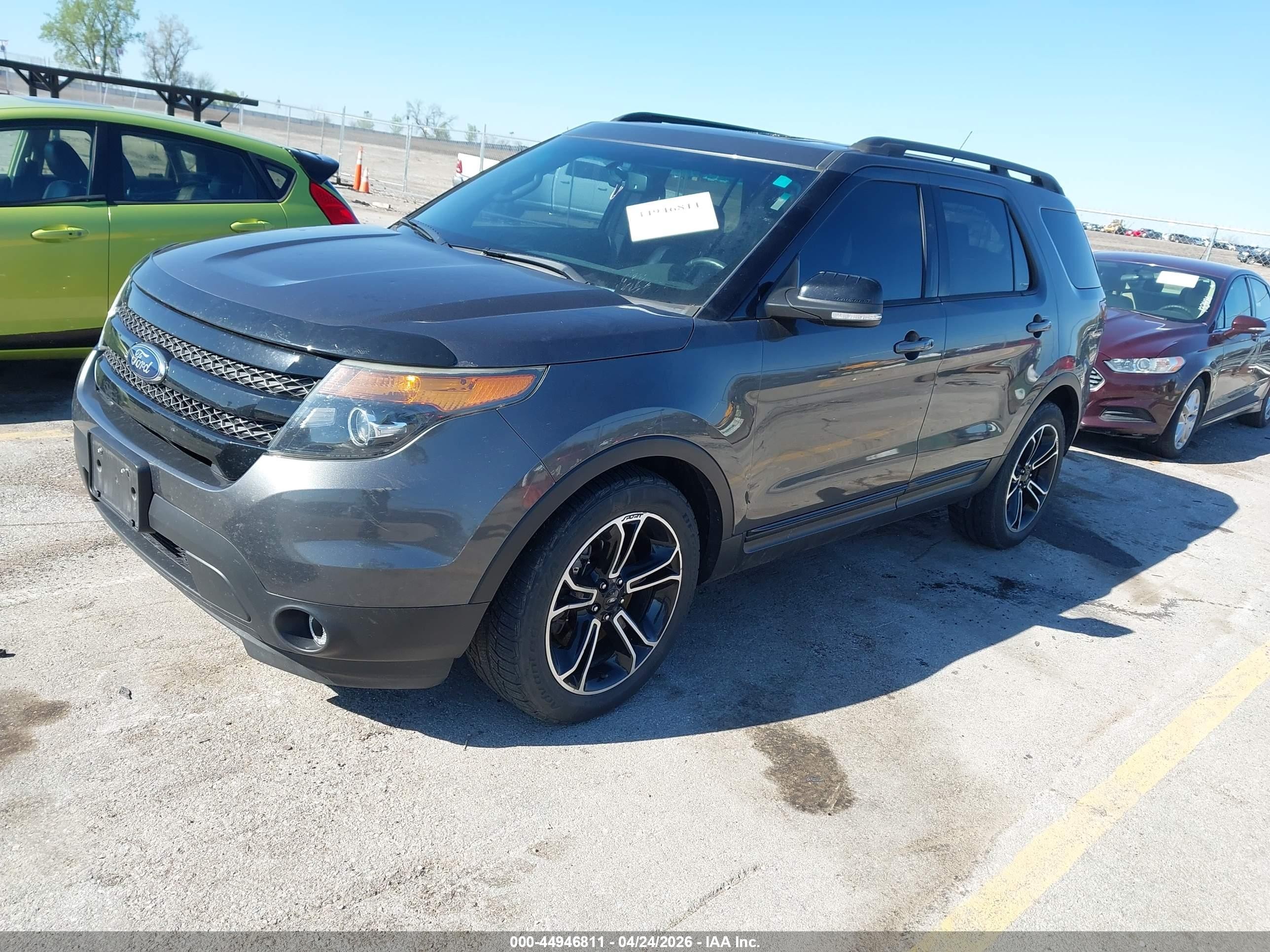 2015 Ford Explorer Sport Бежевый vin: 1FM5K8GTXFGB49459