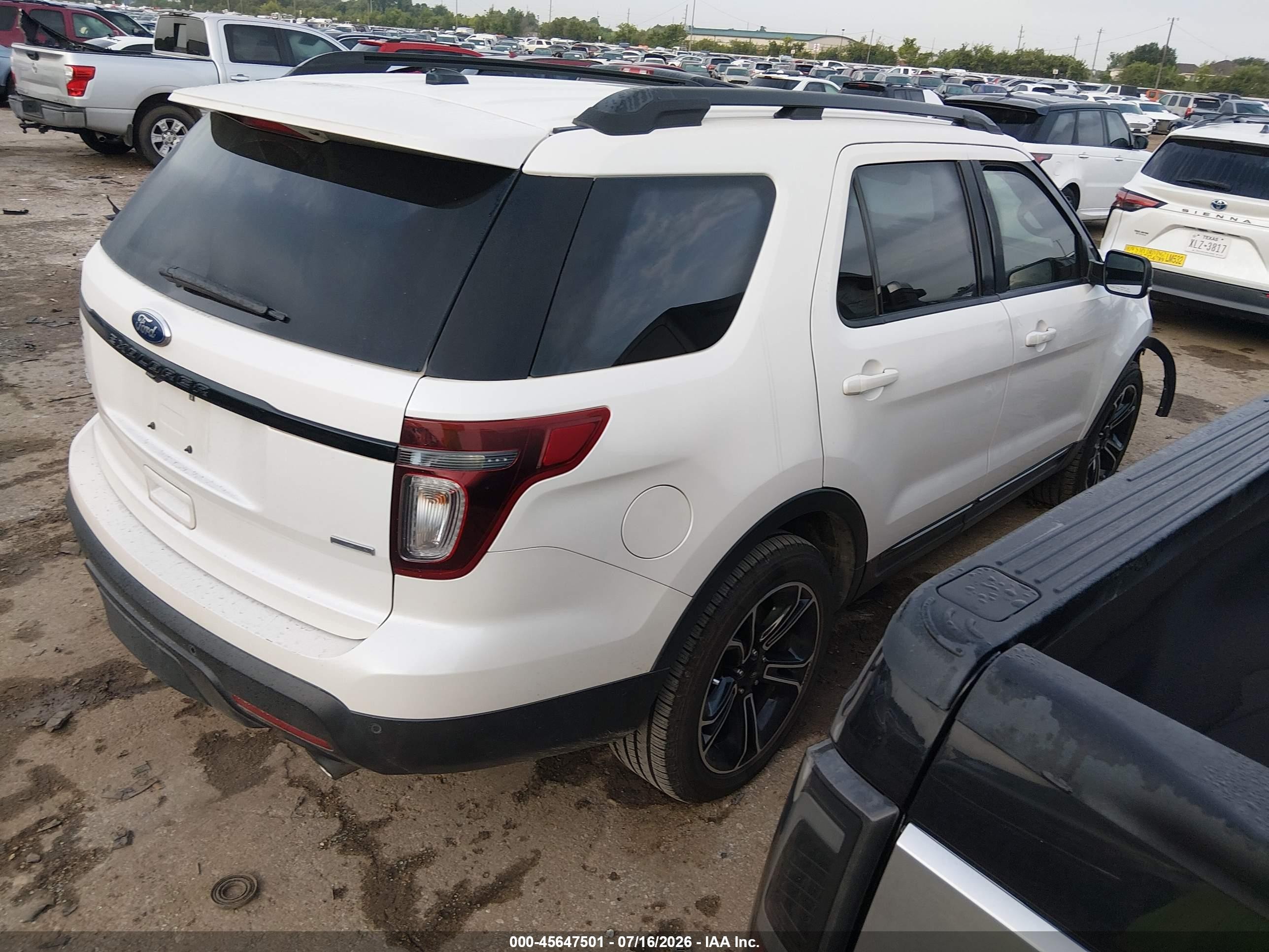 2015 Ford Explorer Sport White vin: 1FM5K8GTXFGC05058