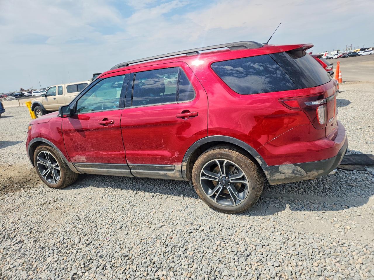 2015 Ford Explorer Sport Красный vin: 1FM5K8GTXFGC49898