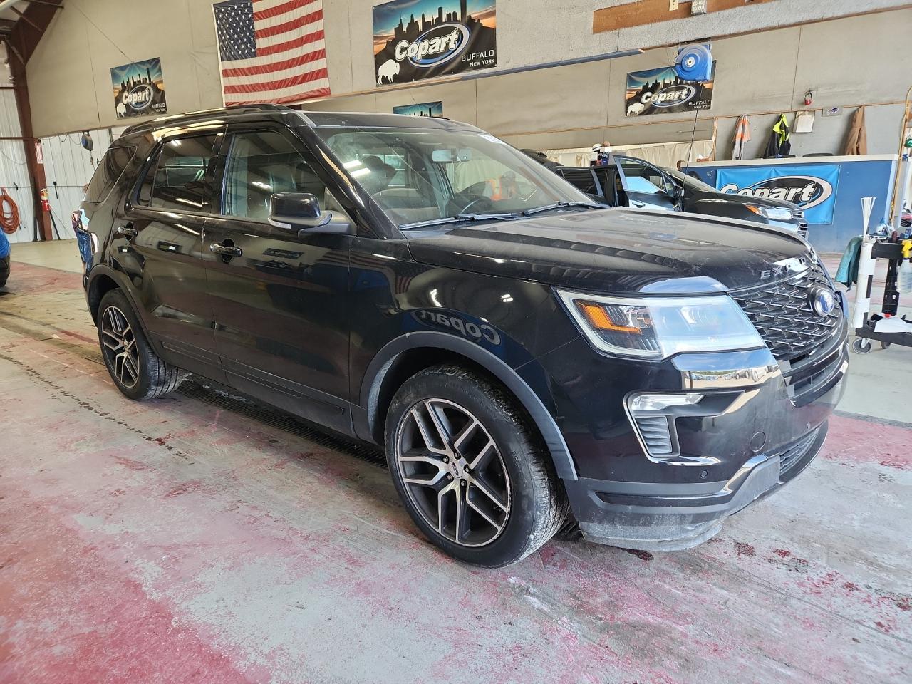 2019 Ford Explorer Sport Черный vin: 1FM5K8GTXKGA48626 Damage: Right Front Fender, Heavy Scratch, 1/2 To 1 Inch