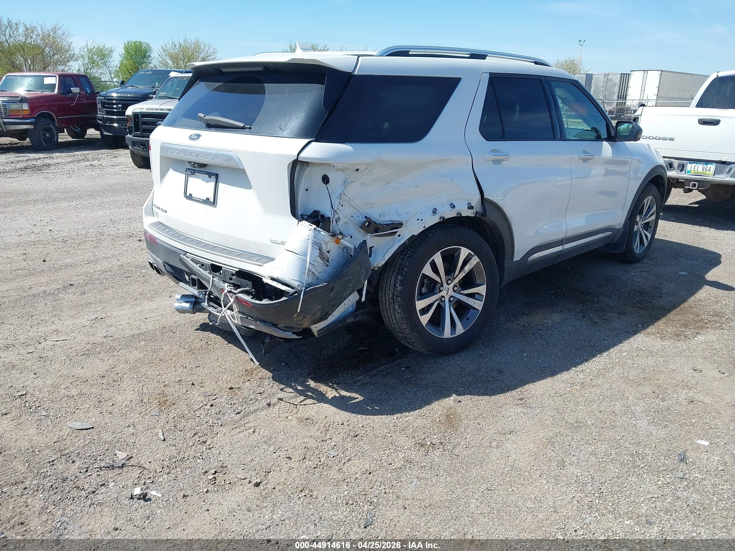 2020 Ford Explorer Platinum Белый vin: 1FM5K8HC6LGA43911
