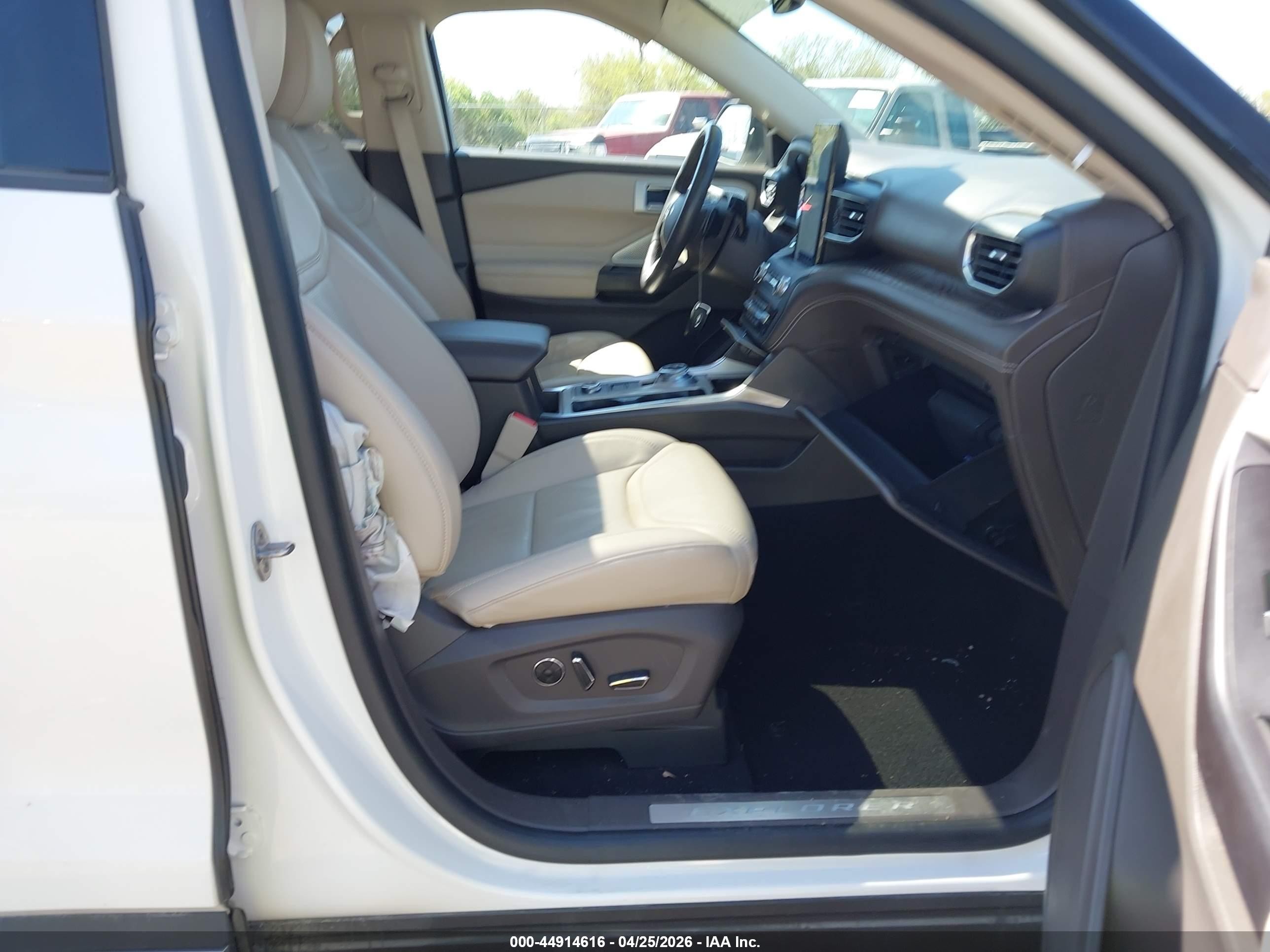 2020 Ford Explorer Platinum Белый vin: 1FM5K8HC6LGA43911