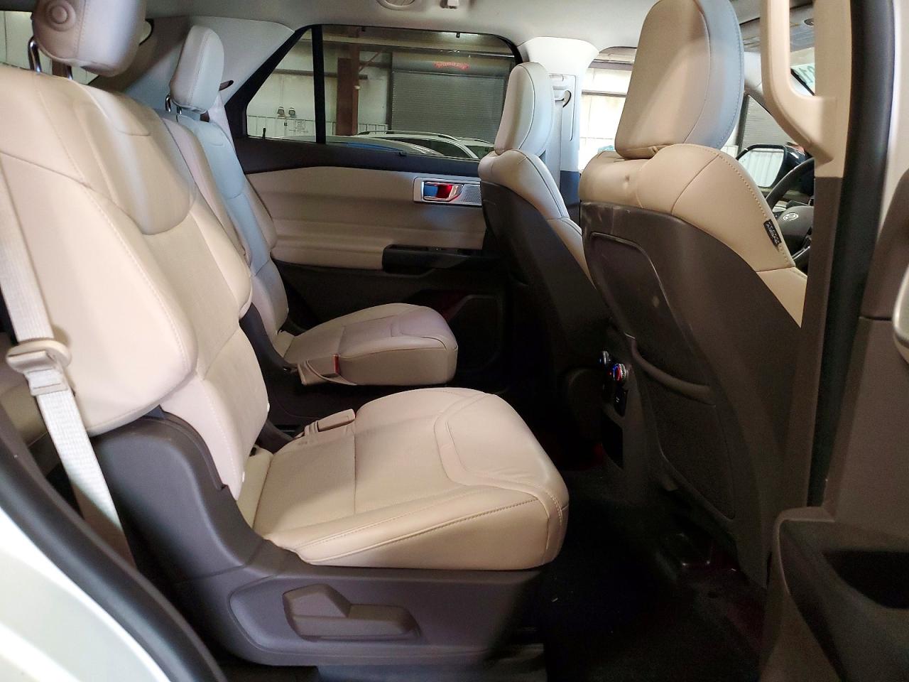 2020 Ford Explorer Platinum White vin: 1FM5K8HC9LGA61142