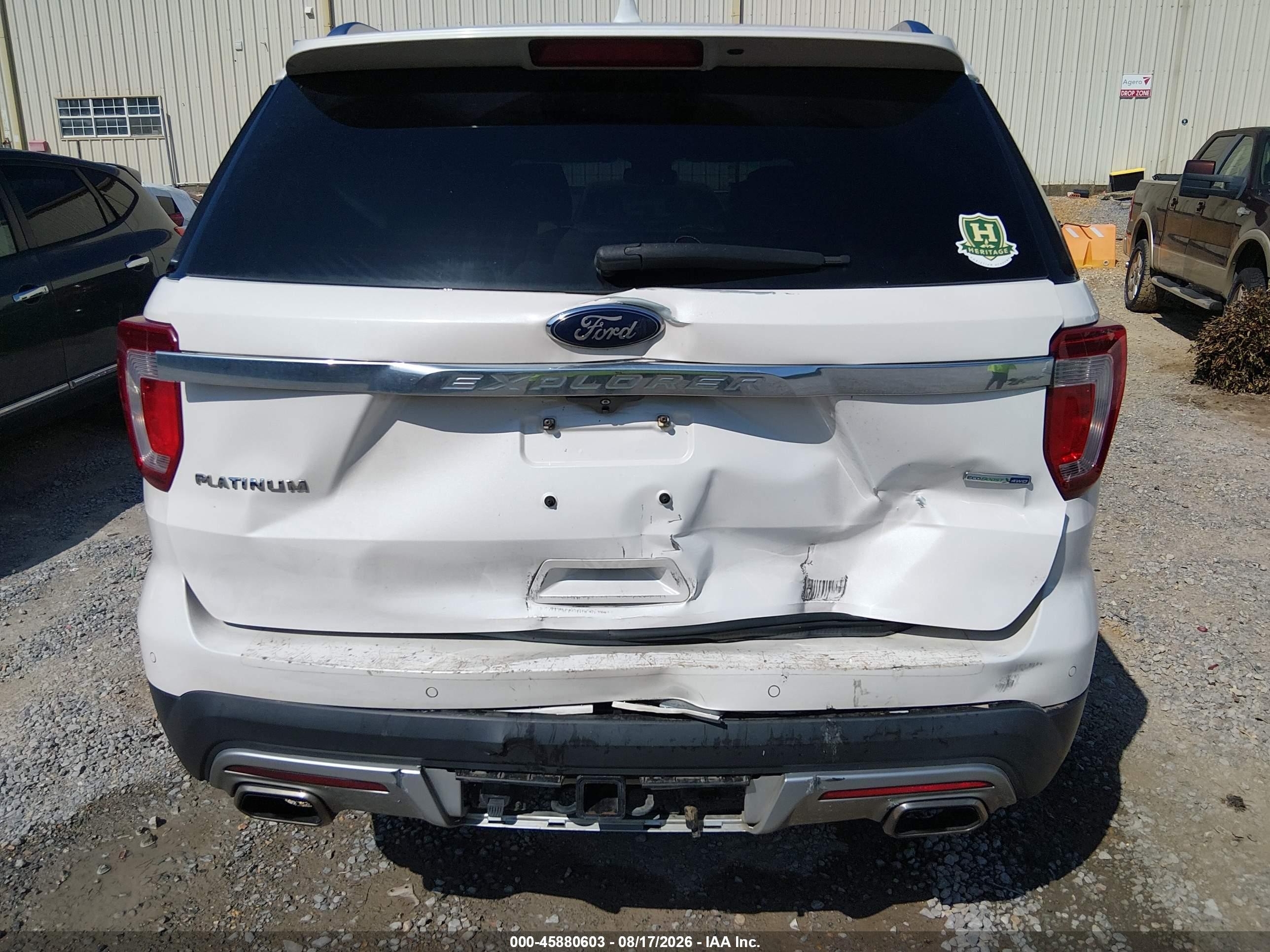 2017 Ford Explorer Platinum White vin: 1FM5K8HT1HGD96130