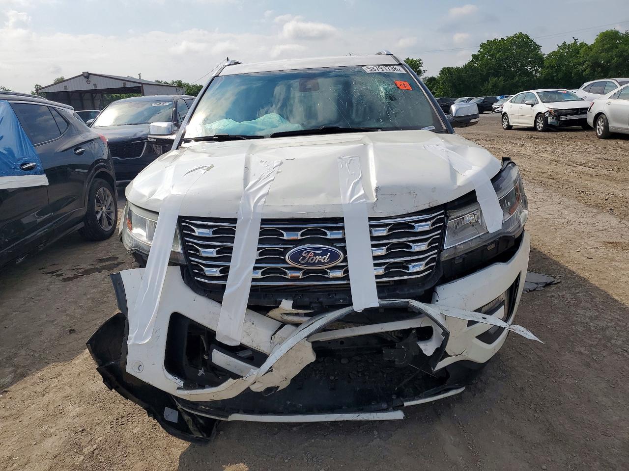 2016 Ford Explorer Platinum White vin: 1FM5K8HT2GGC64184
