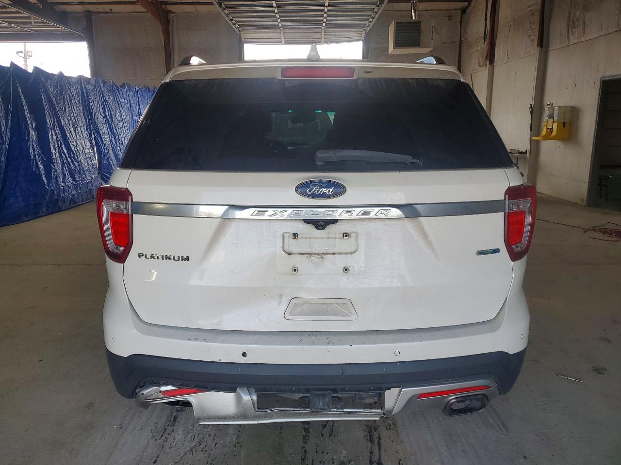 2016 Ford Explorer Platinum White vin: 1FM5K8HT2GGC64184