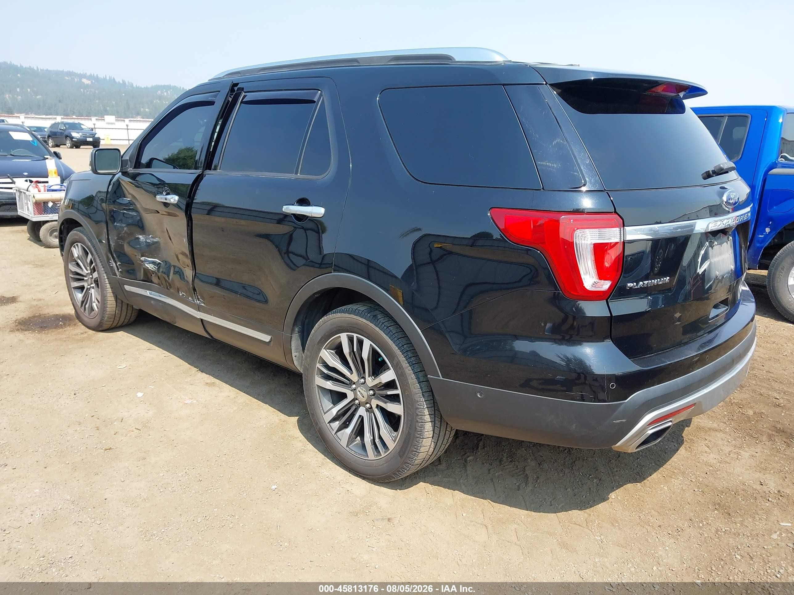 2017 Ford Explorer Platinum Black vin: 1FM5K8HT4HGC59831
