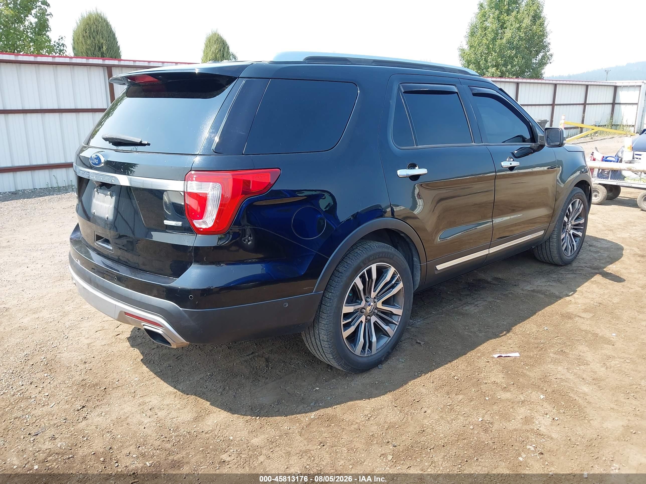 2017 Ford Explorer Platinum Black vin: 1FM5K8HT4HGC59831