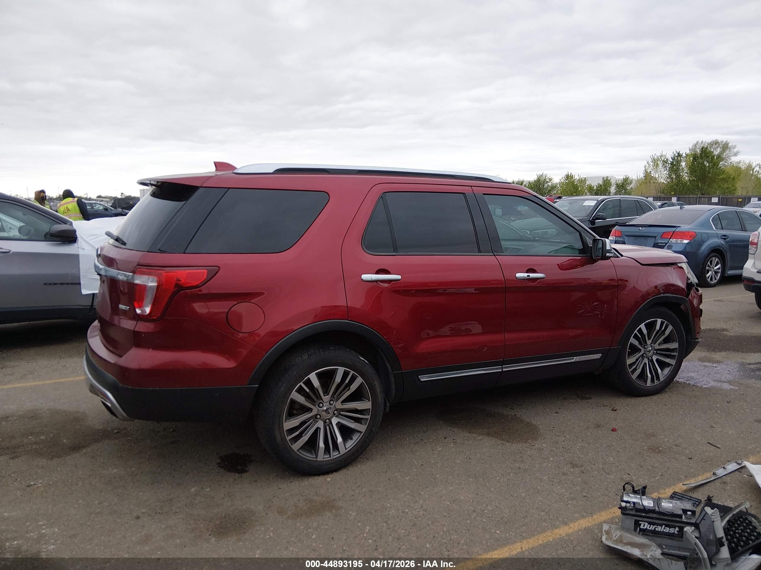 2017 Ford Explorer Platinum Red vin: 1FM5K8HT5HGB44476