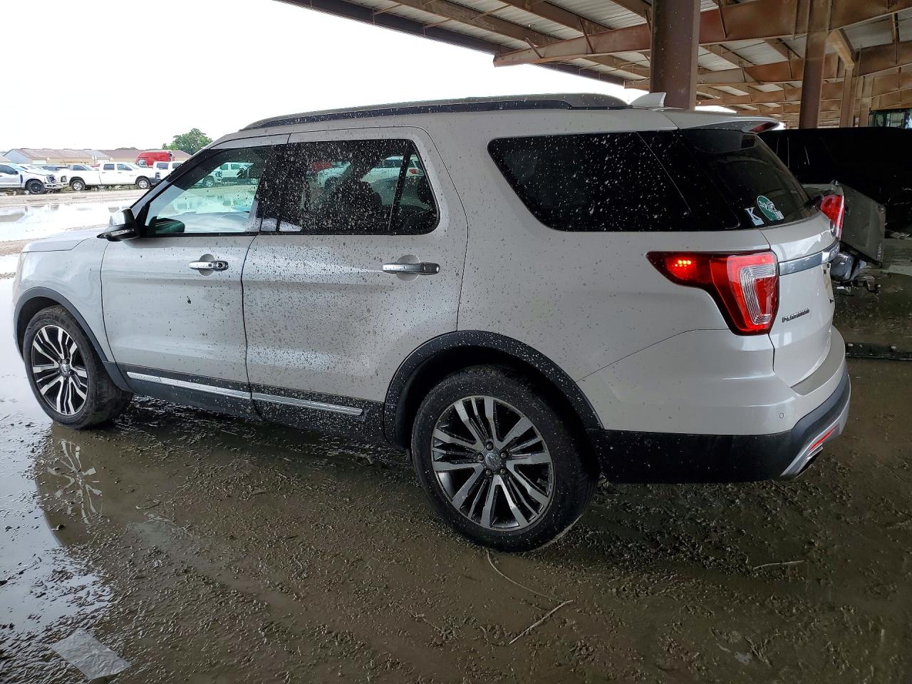 2017 Ford Explorer Platinum White vin: 1FM5K8HT6HGD98374