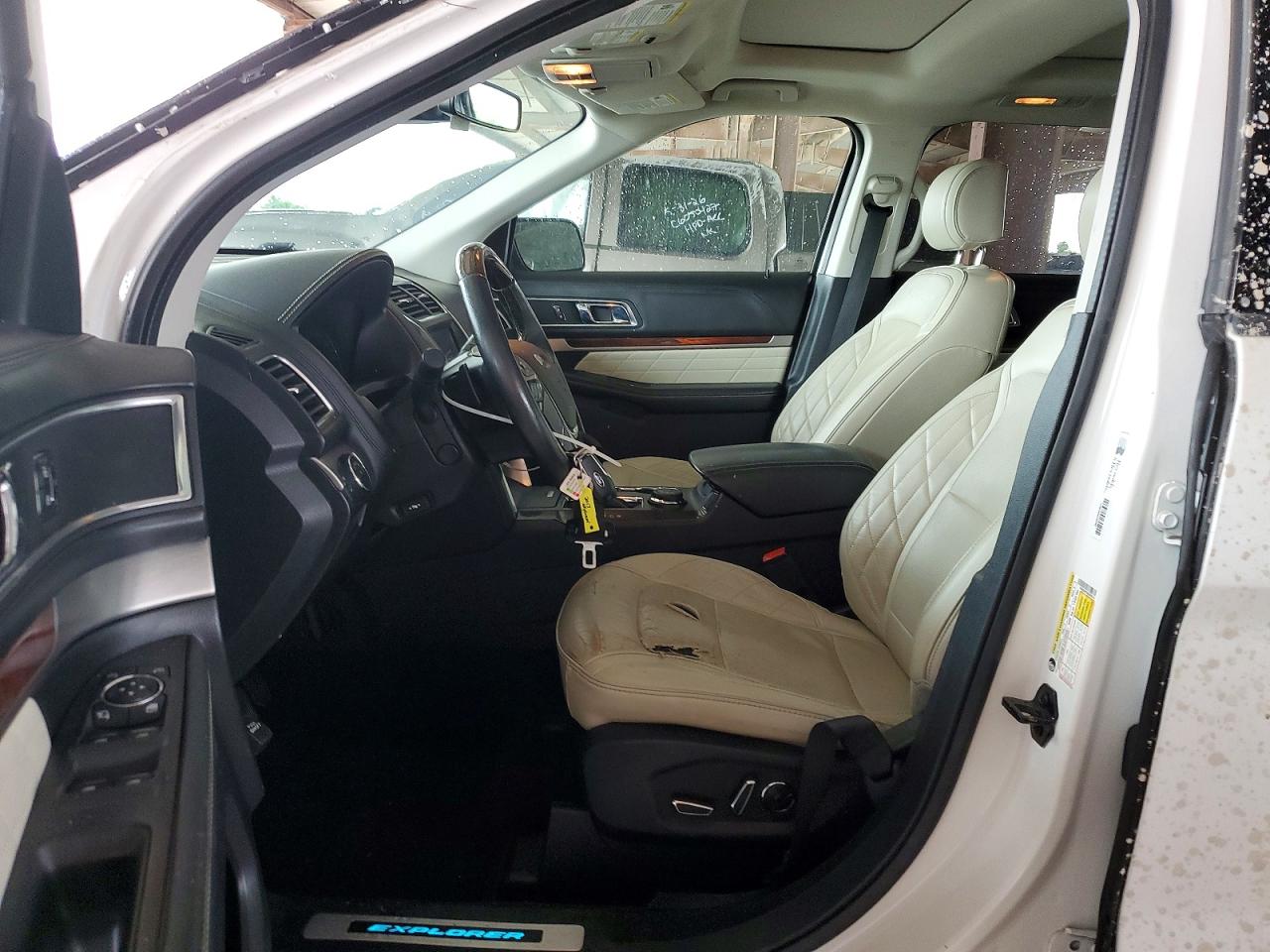 2017 Ford Explorer Platinum White vin: 1FM5K8HT6HGD98374