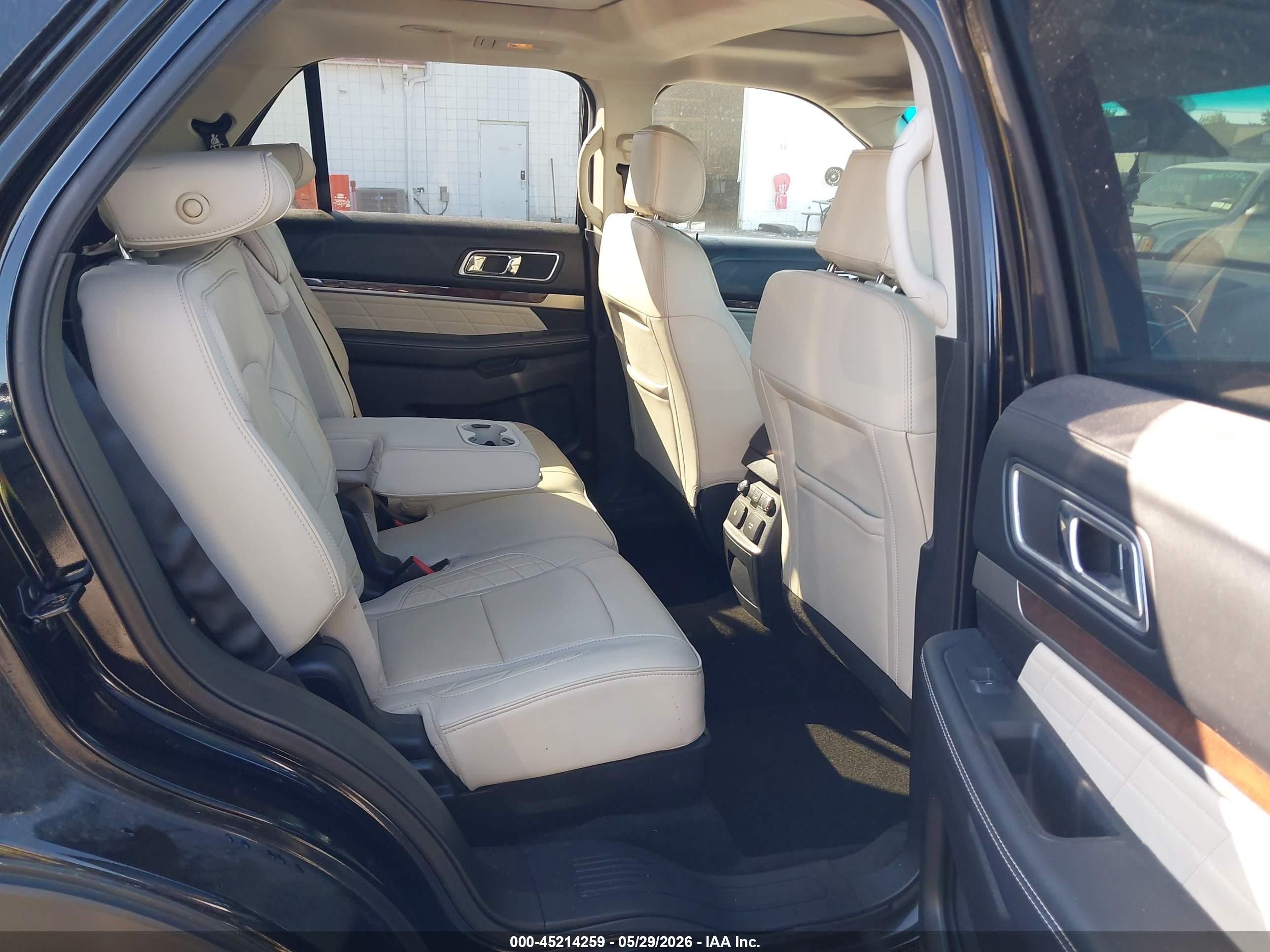 2016 Ford Explorer Platinum Черный vin: 1FM5K8HT7GGB85075