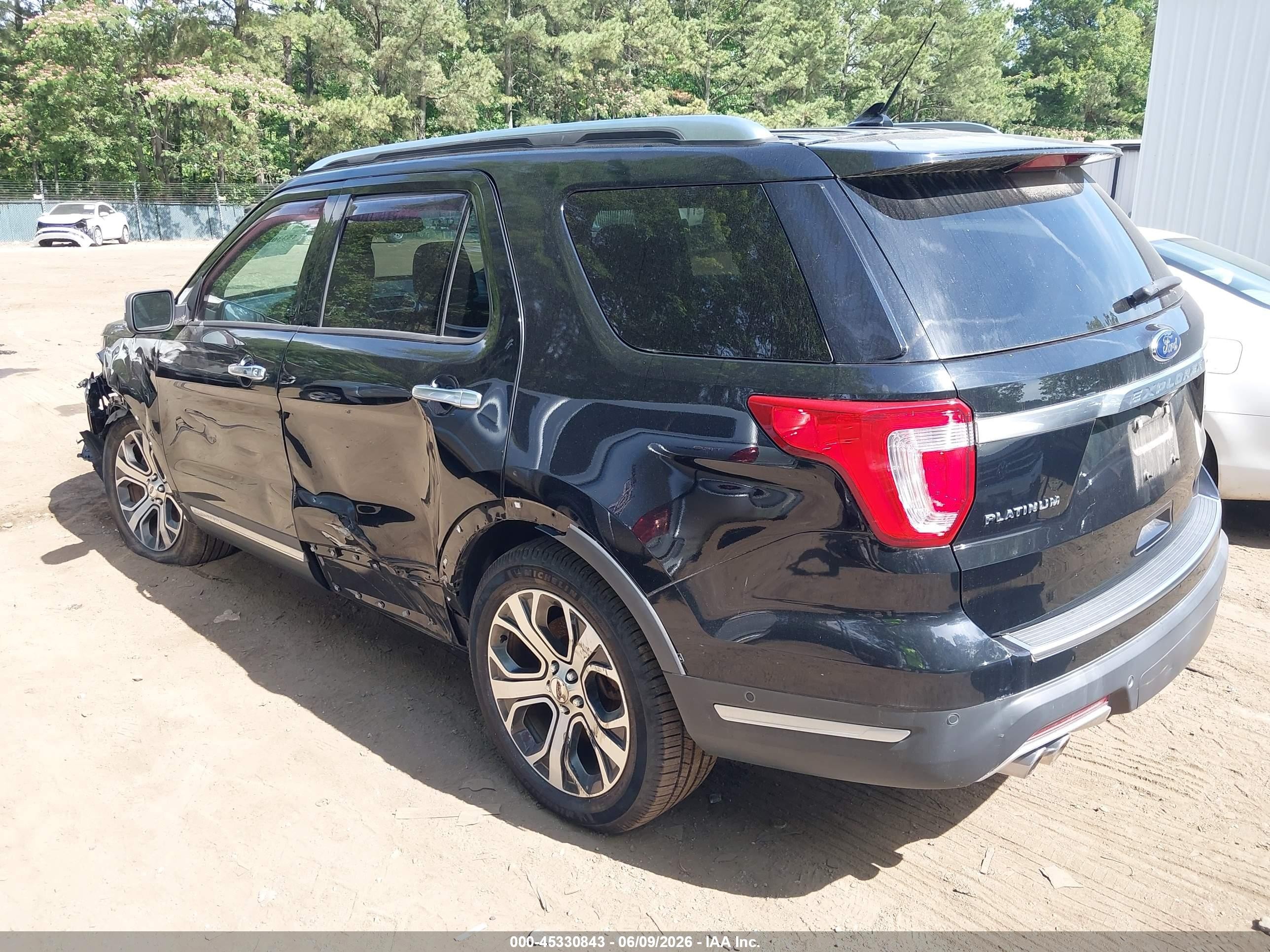 2018 Ford Explorer Platinum Черный vin: 1FM5K8HT7JGC47579