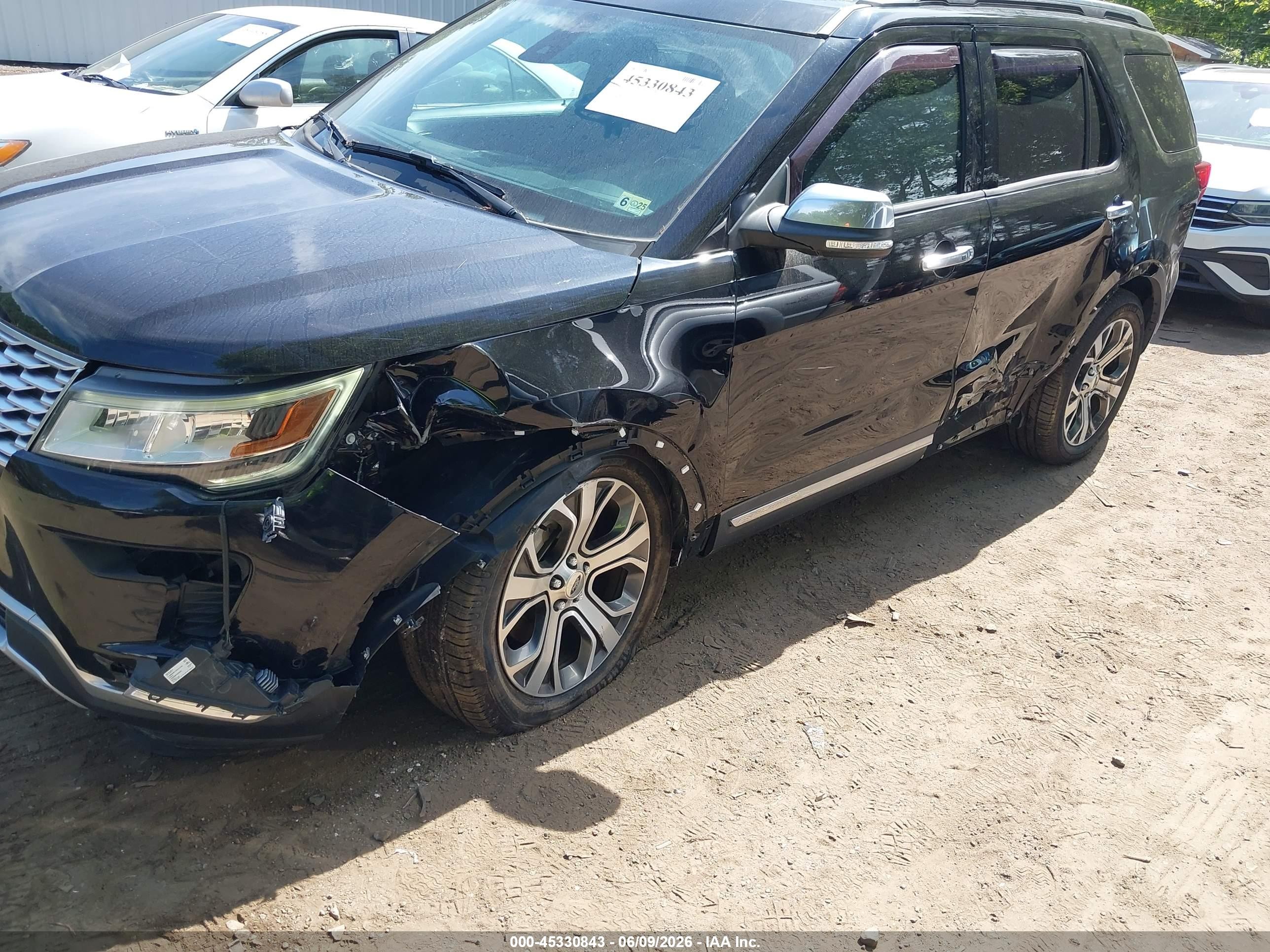 2018 Ford Explorer Platinum Черный vin: 1FM5K8HT7JGC47579