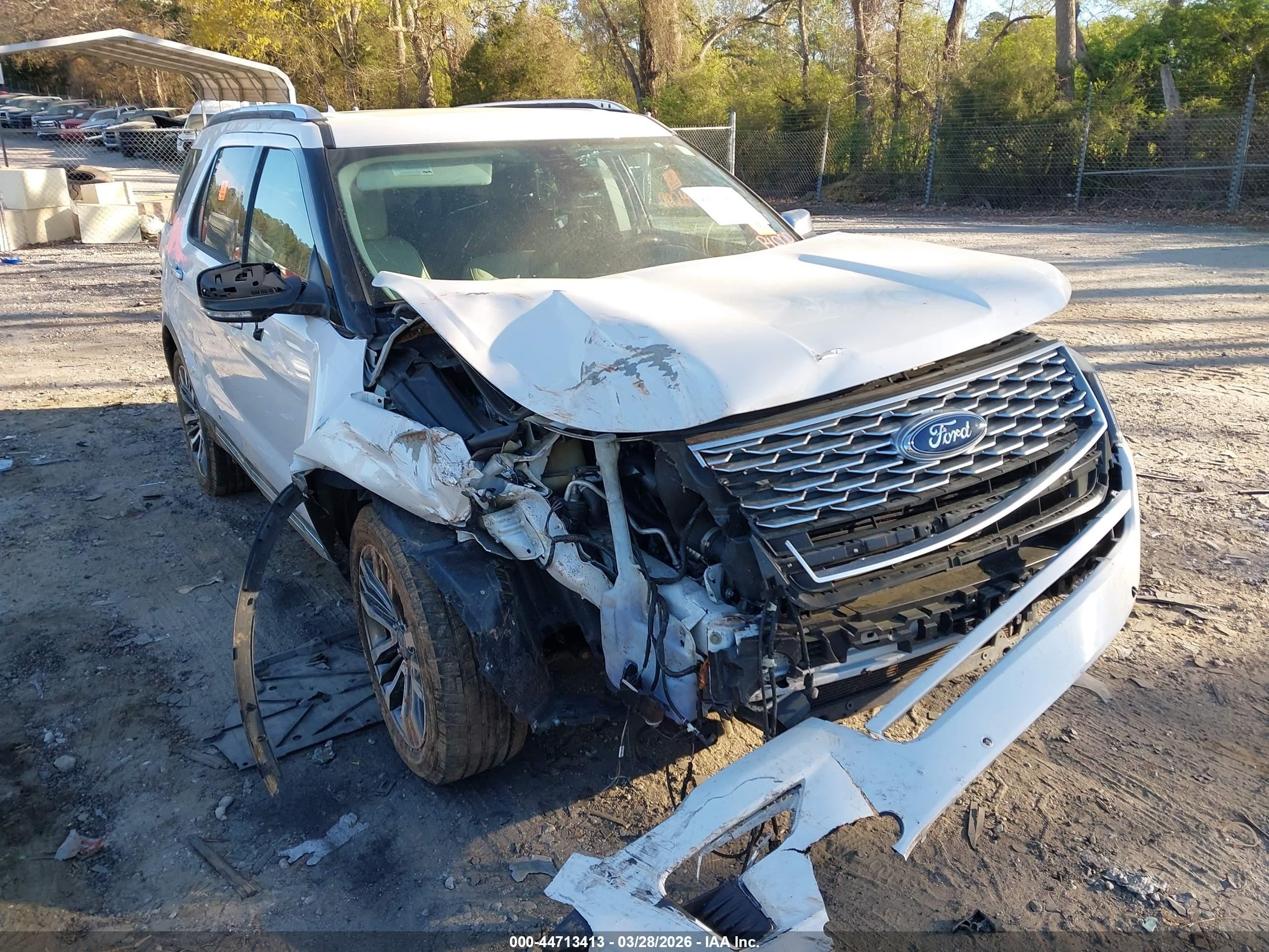 2018 Ford Explorer Platinum Белый vin: 1FM5K8HT9JGA86054