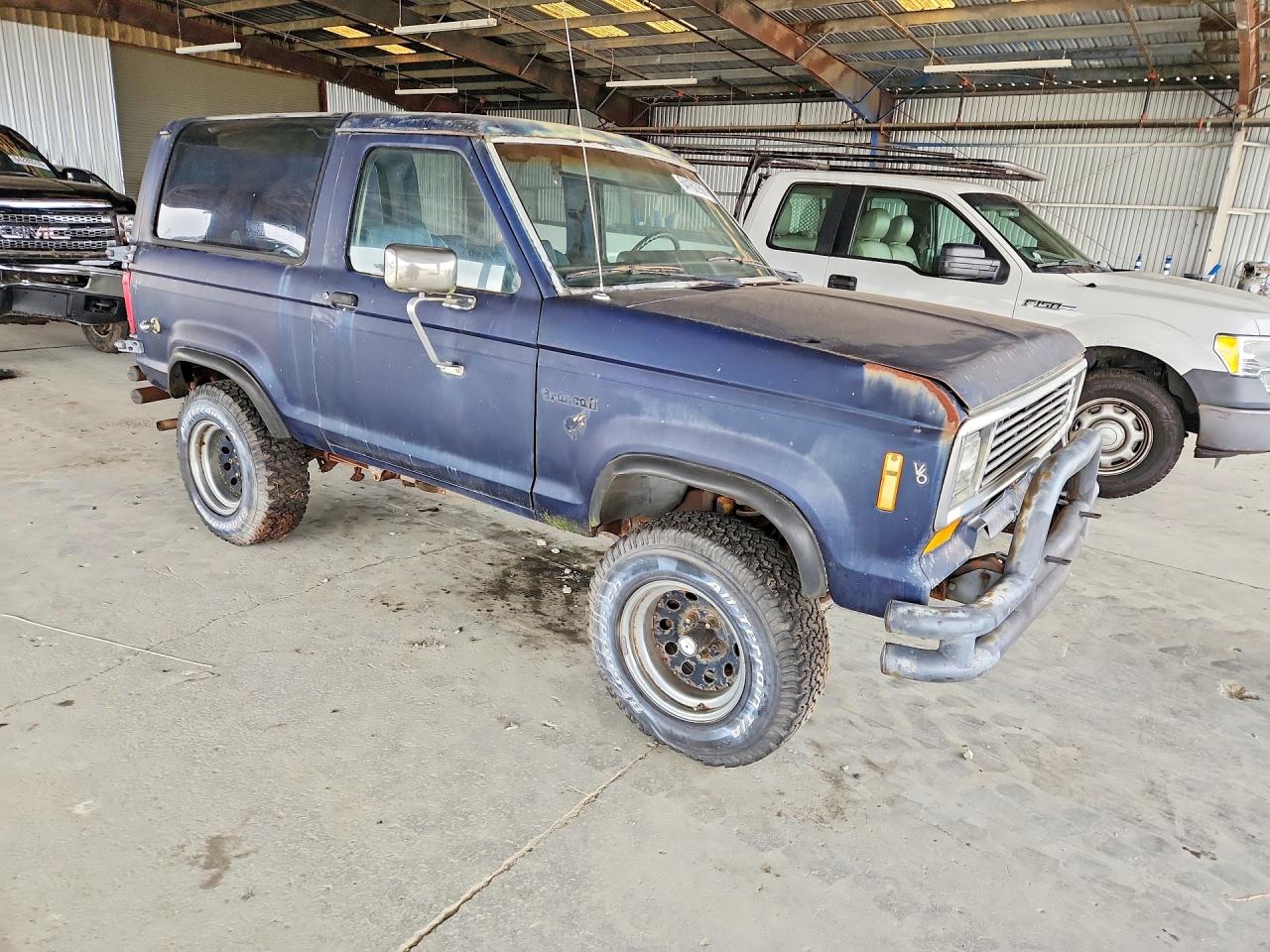 1985 Ford Bronco Ii Blue vin: 1FMBU14S1FUC61603