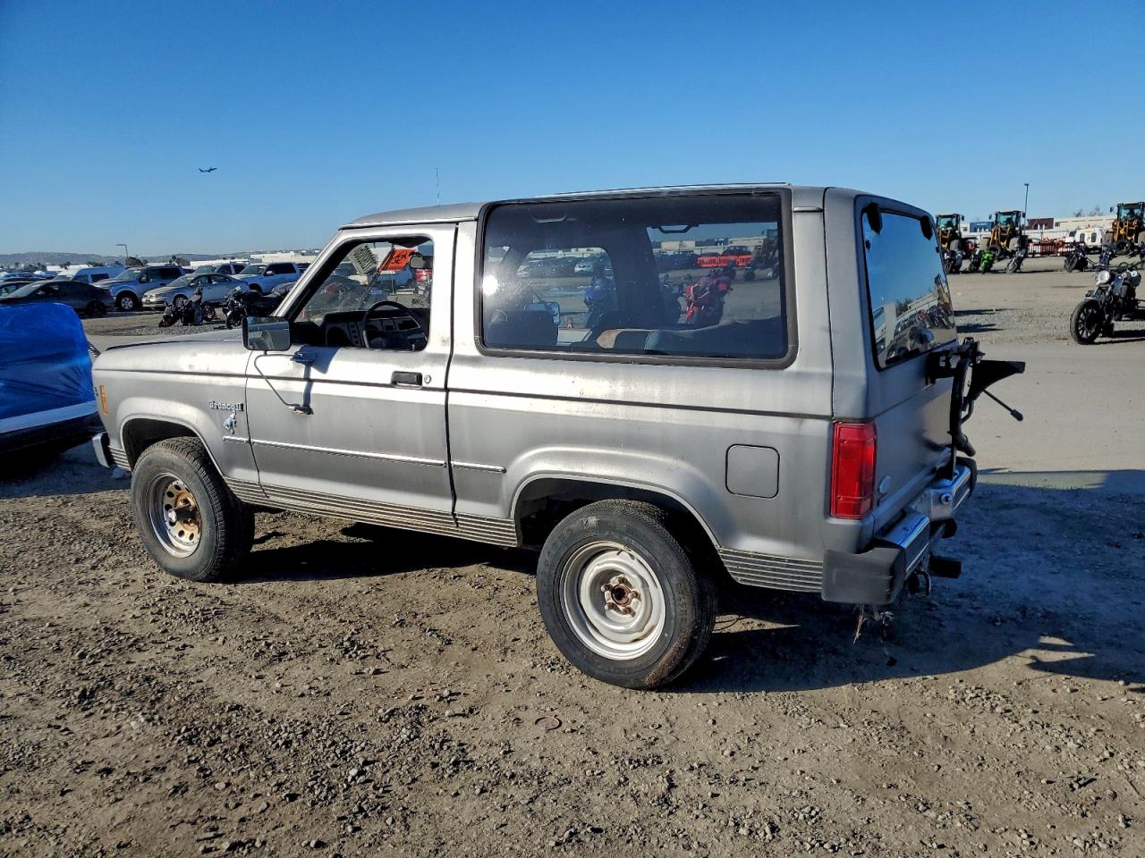 1984 Ford Bronco Ii Gray vin: 1FMBU14S6EUB17401