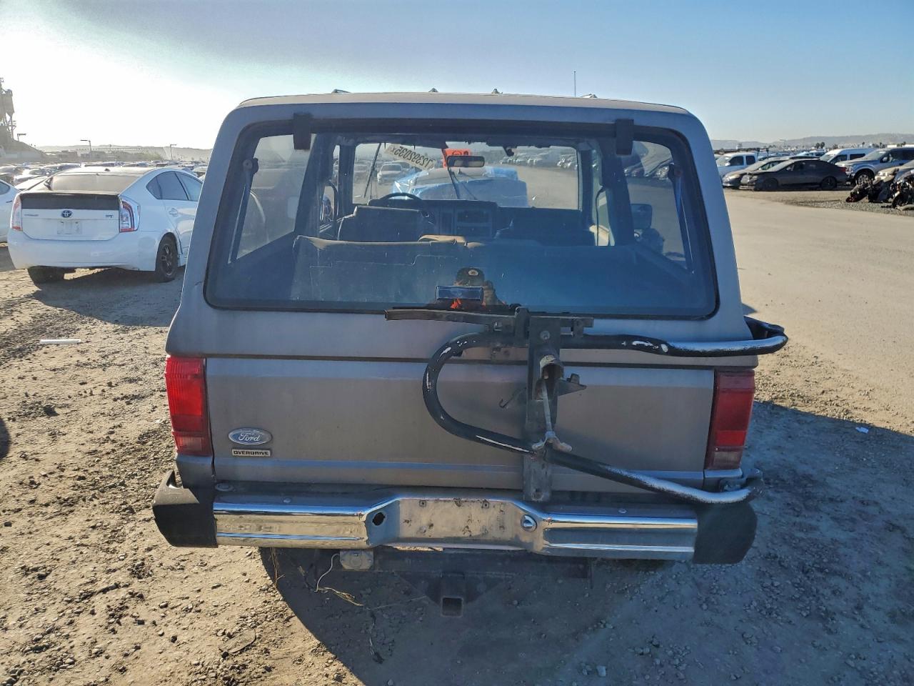 1984 Ford Bronco Ii Gray vin: 1FMBU14S6EUB17401