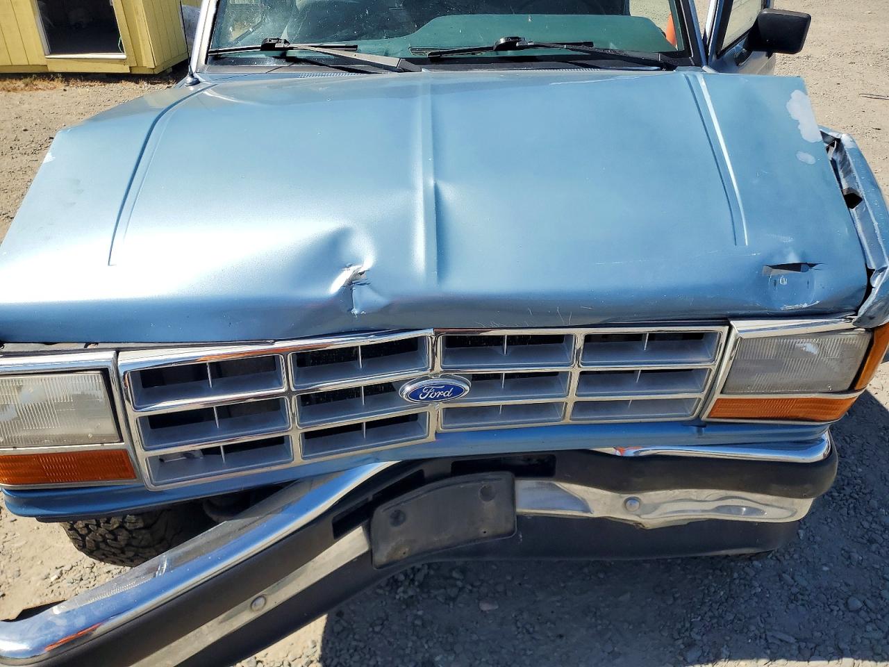 1989 Ford Bronco Ii Blue vin: 1FMBU14T0KUA03687