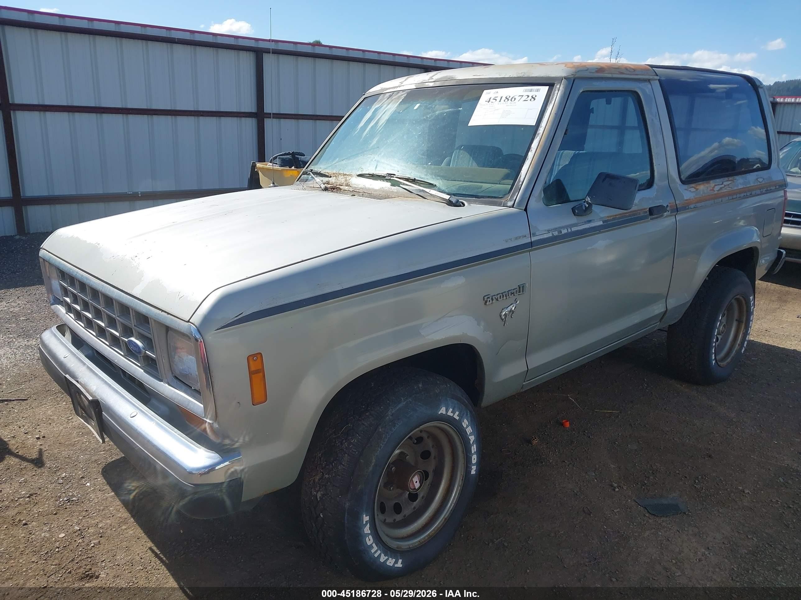 1986 Ford Bronco Ii   Серебряный vin: 1FMBU14T1GUC43290