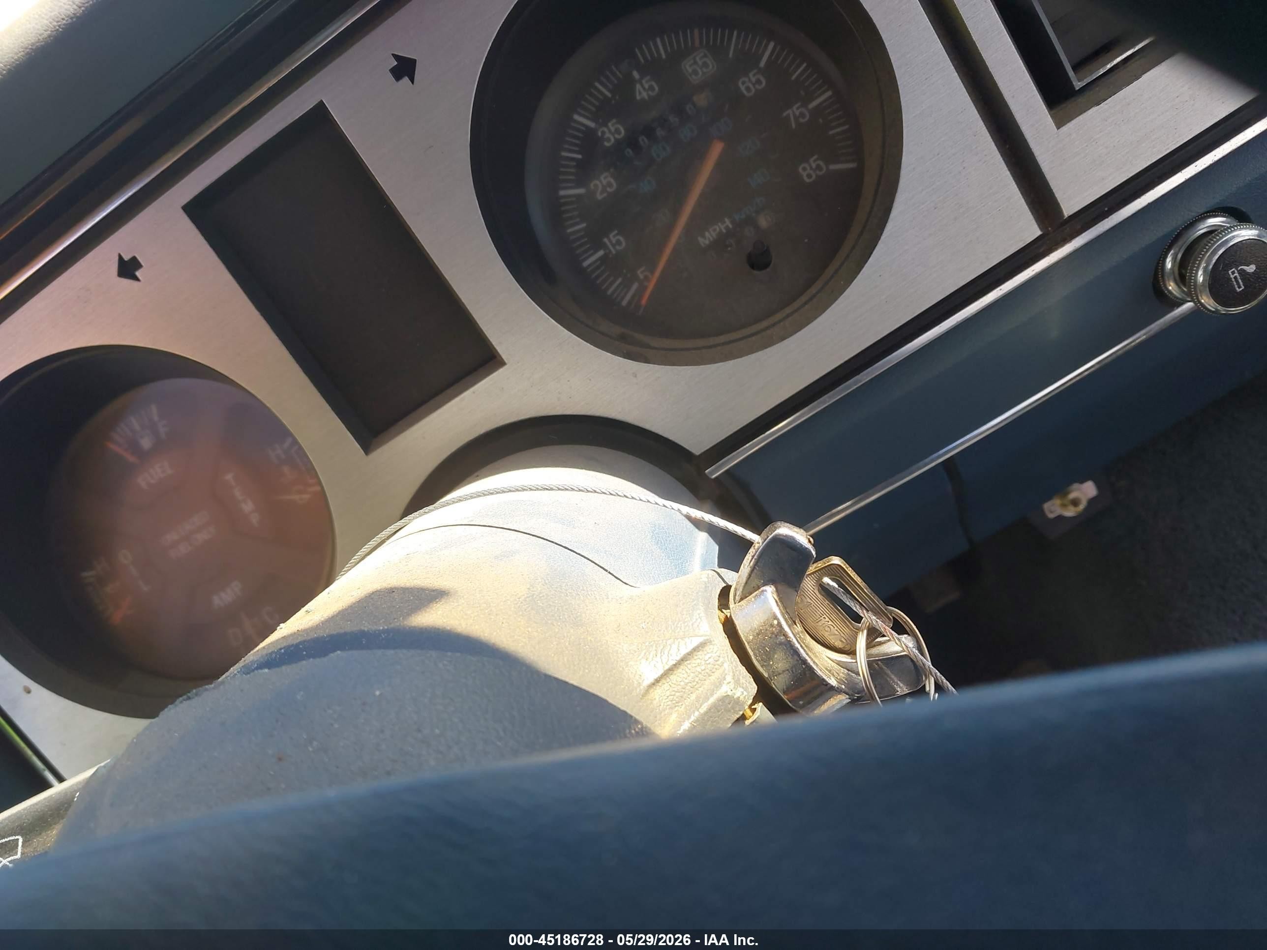 1986 Ford Bronco Ii   Серебряный vin: 1FMBU14T1GUC43290