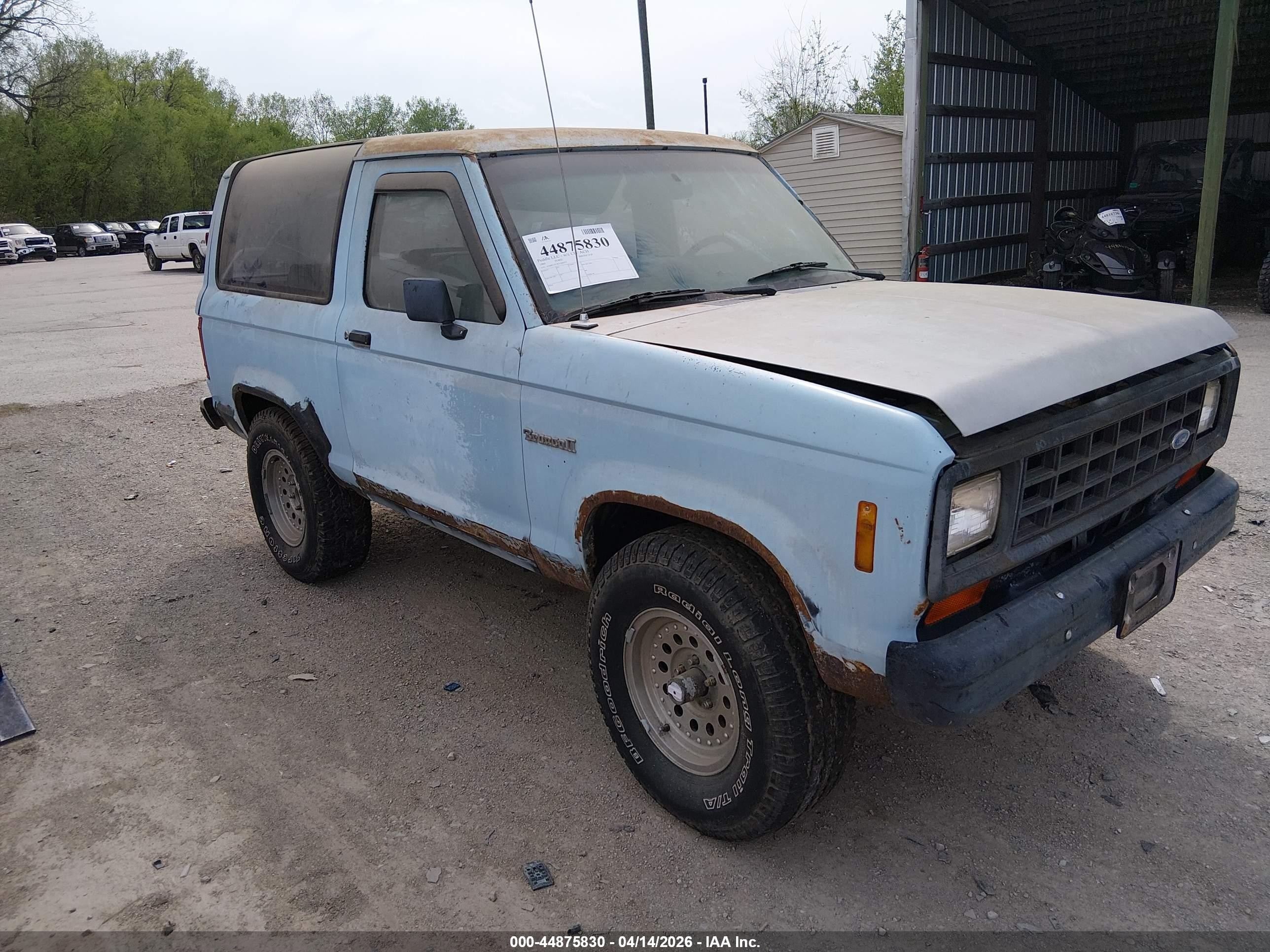 1986 Ford Bronco Ii   Blue vin: 1FMBU14T4GUB66575
