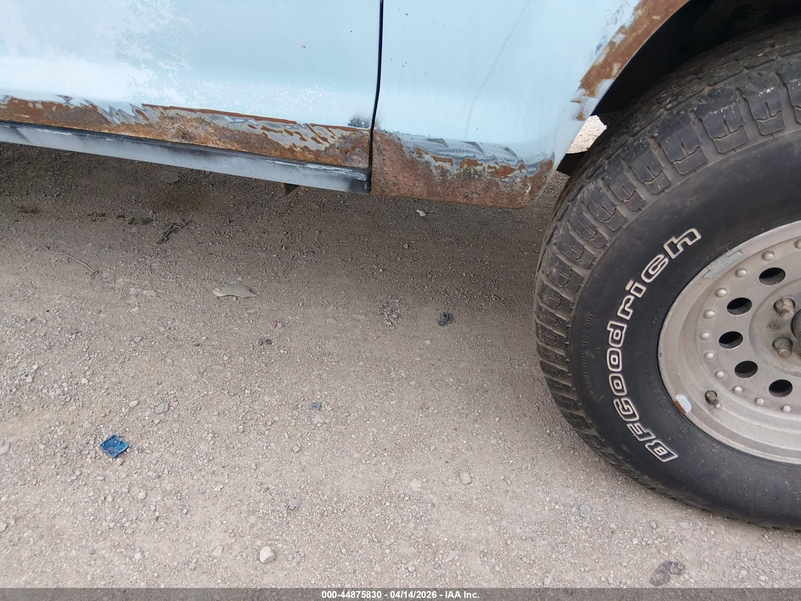 1986 Ford Bronco Ii   Blue vin: 1FMBU14T4GUB66575