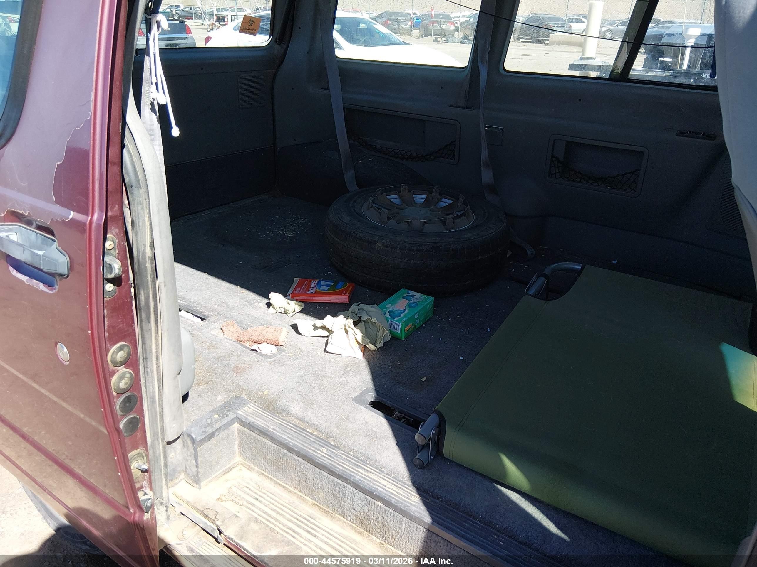 1995 Ford Aerostar   Red vin: 1FMCA11U0SZB79877