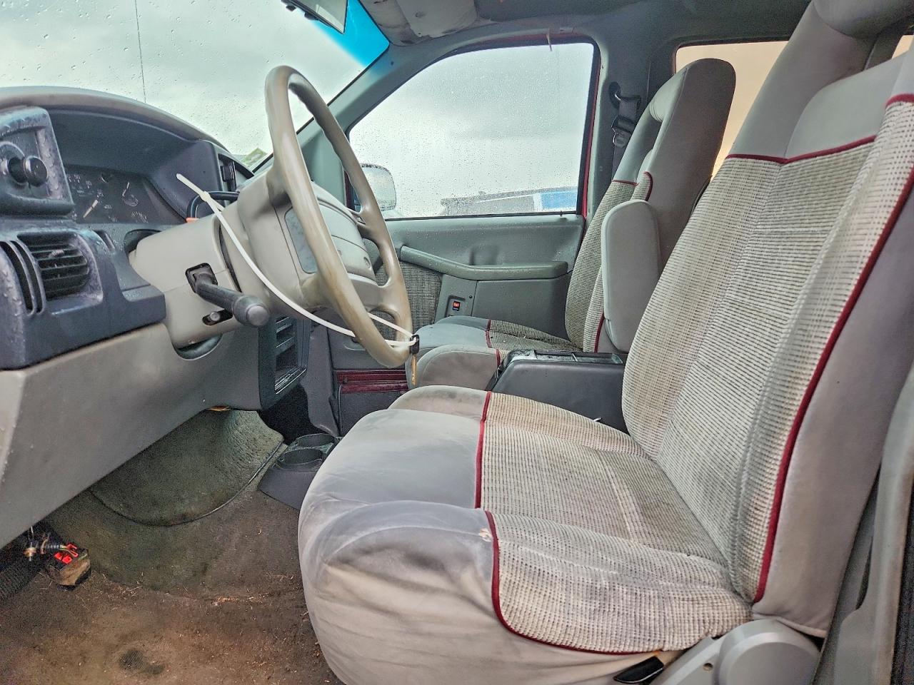1996 Ford Aerostar Red vin: 1FMCA11U1TZB97287