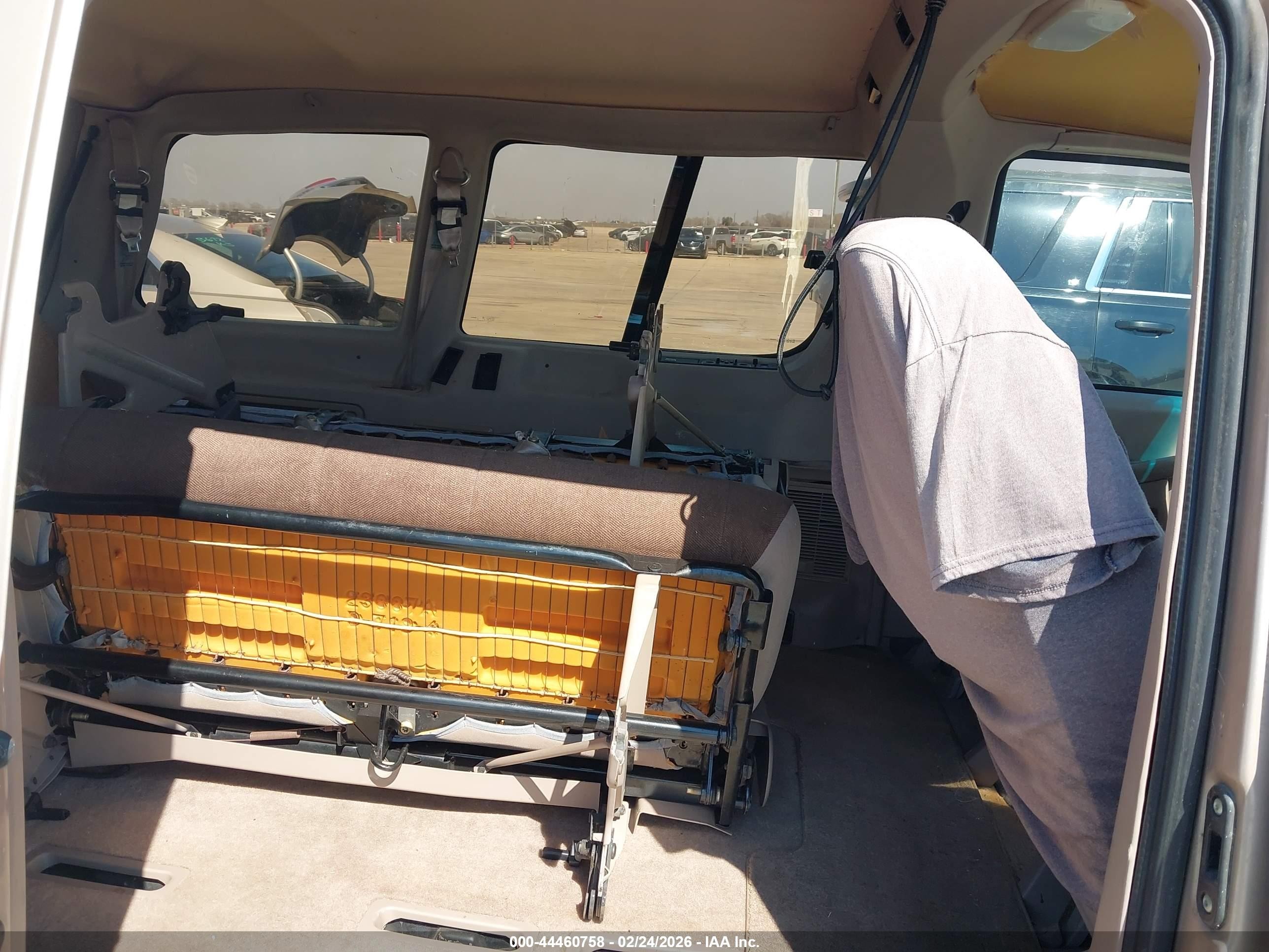 1994 Ford Aerostar   Gold vin: 1FMCA11U3RZB11633