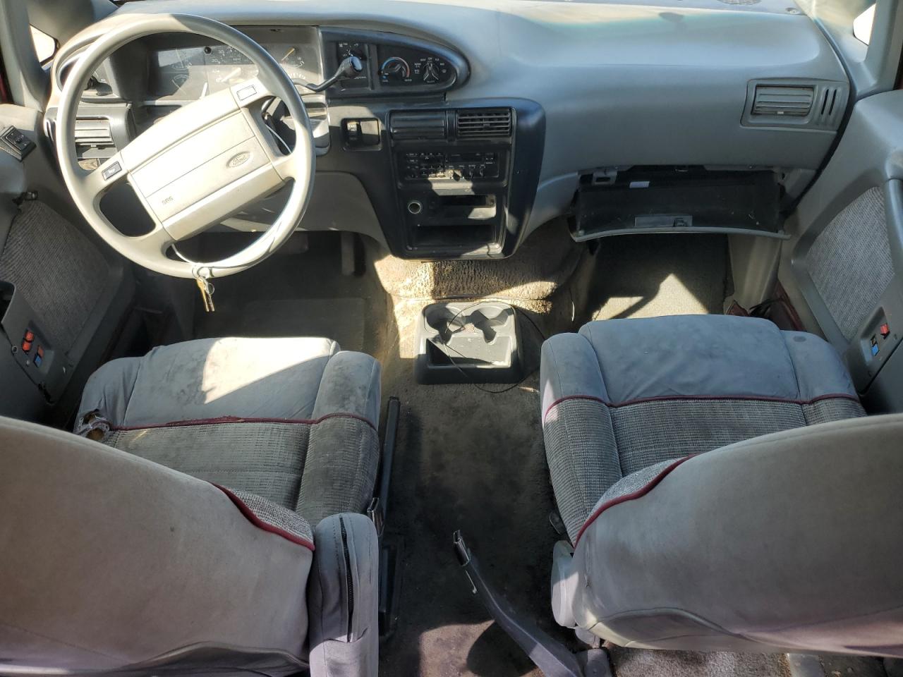 1995 Ford Aerostar Red vin: 1FMCA11U3SZC08031