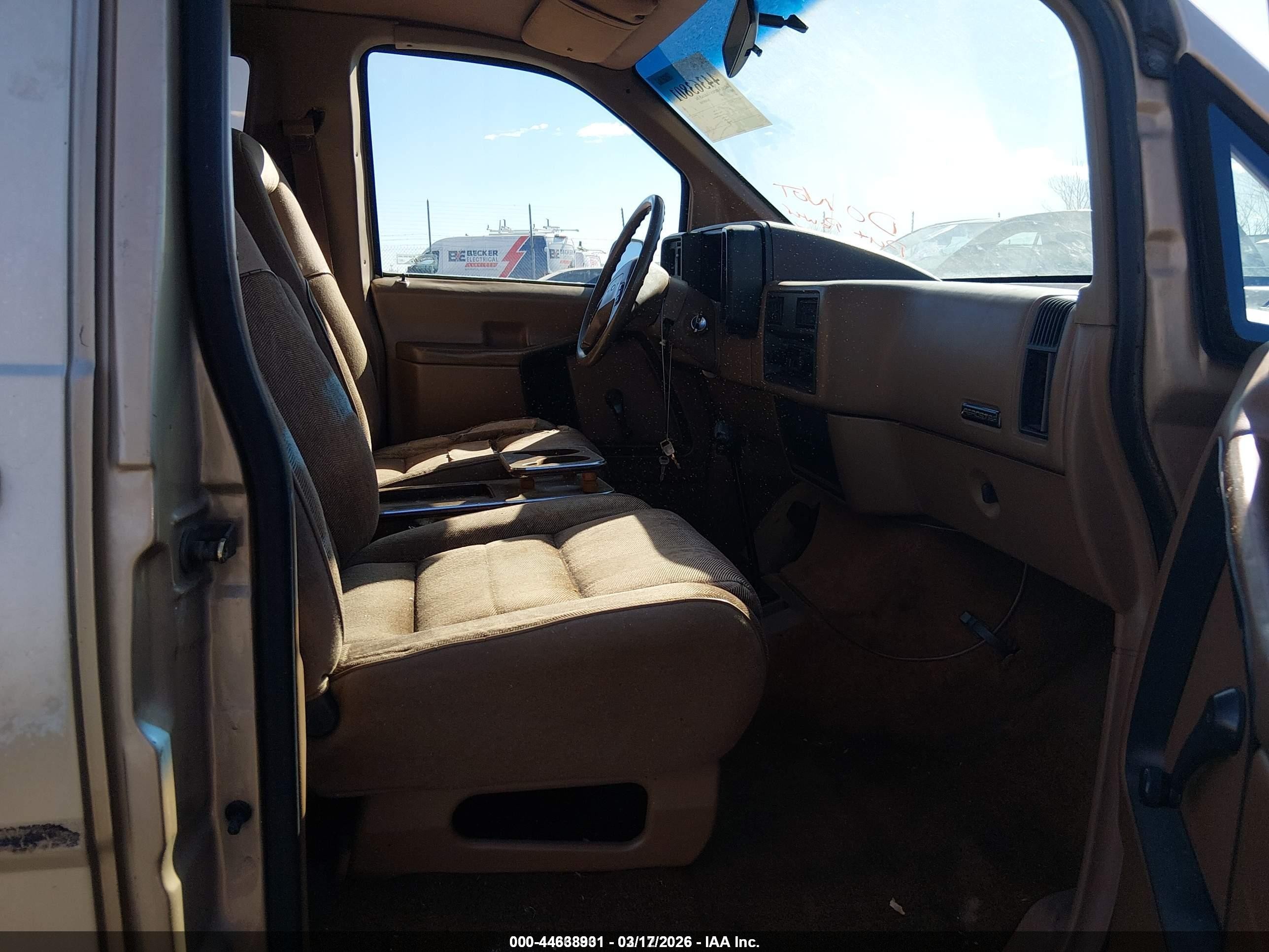 1987 Ford Aerostar Tan vin: 1FMCA11U4HZB63206