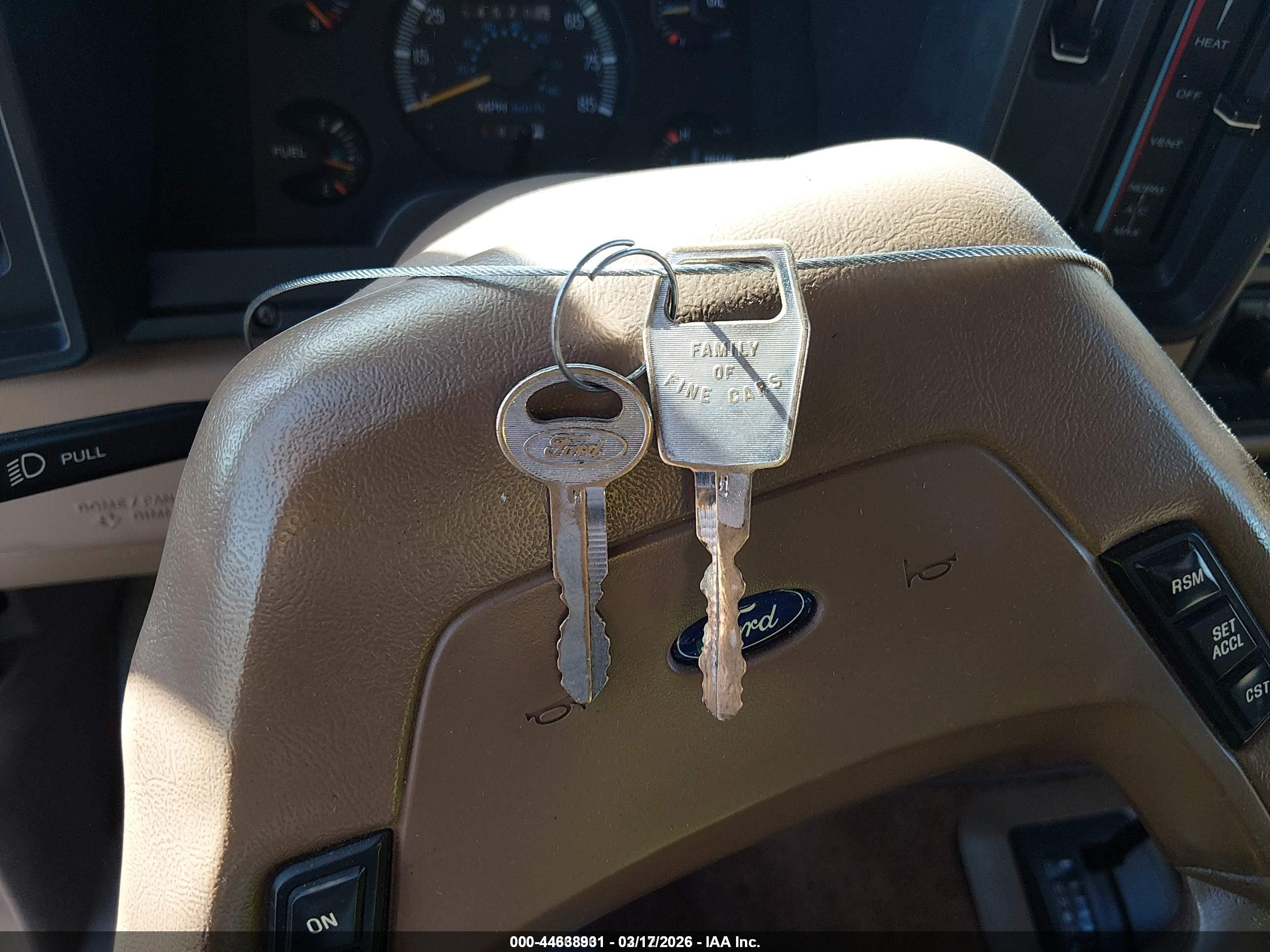 1987 Ford Aerostar Tan vin: 1FMCA11U4HZB63206