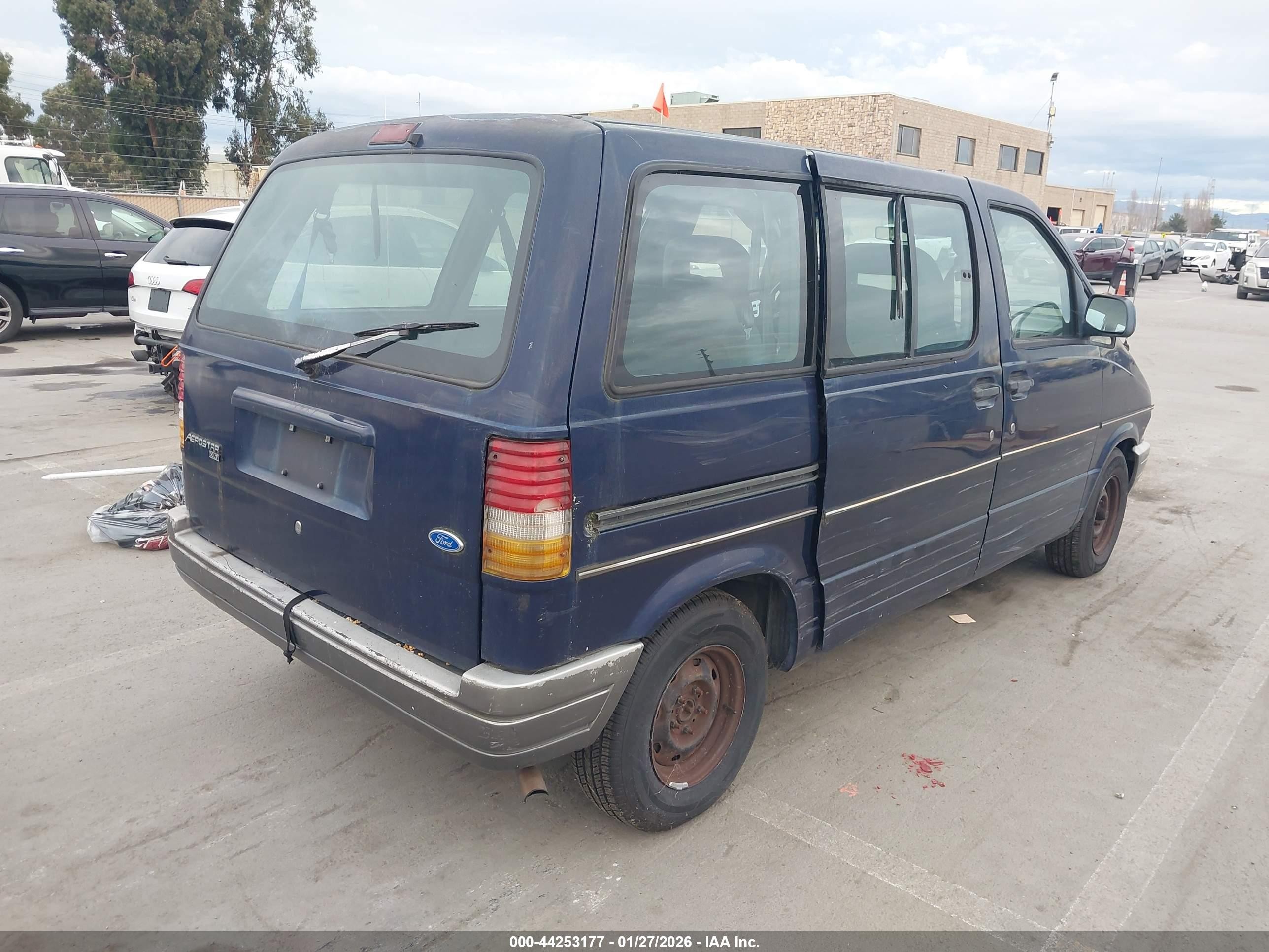 1996 Ford Aerostar   Blue vin: 1FMCA11U4TZB07114