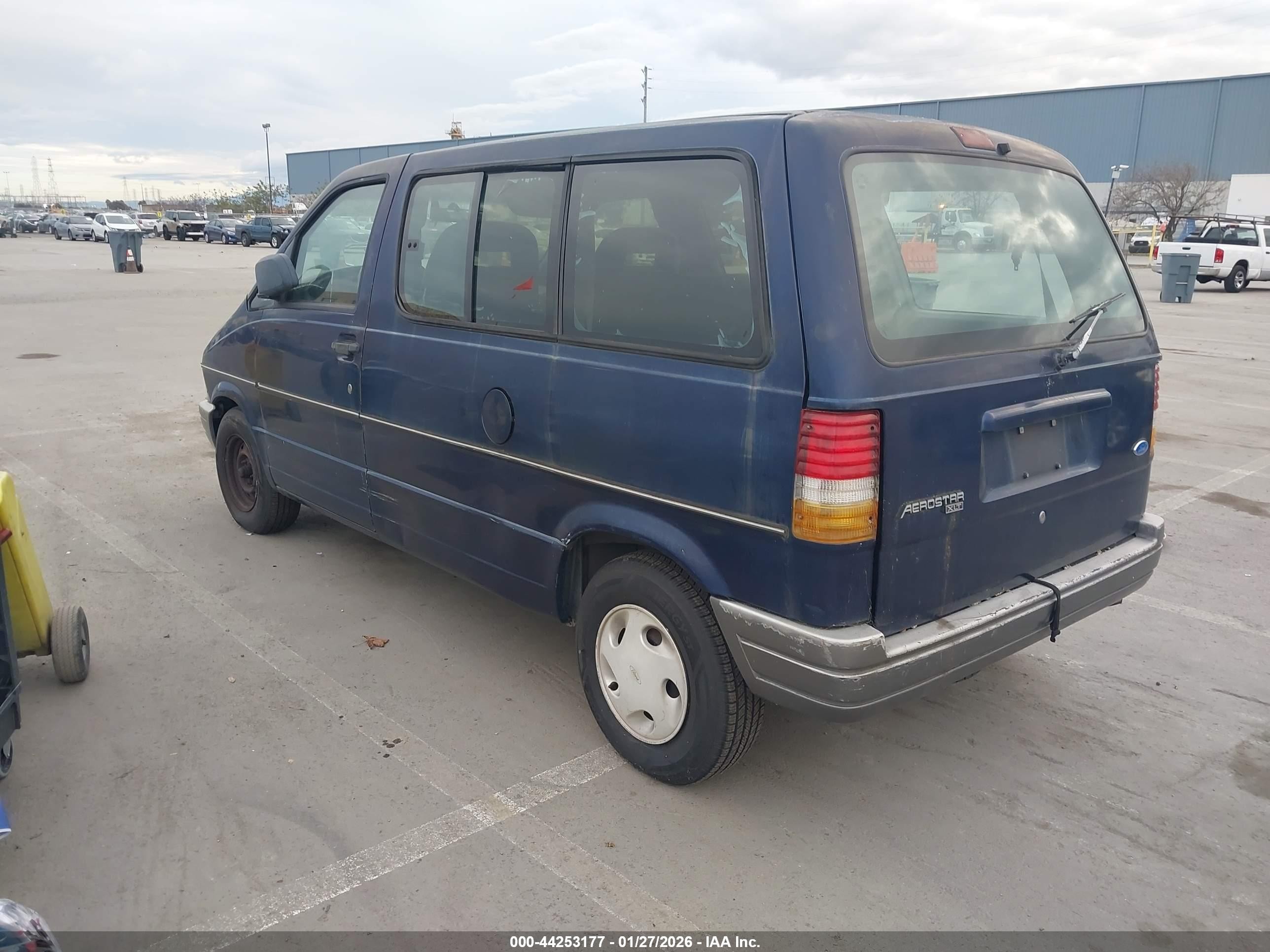 1996 Ford Aerostar   Blue vin: 1FMCA11U4TZB07114
