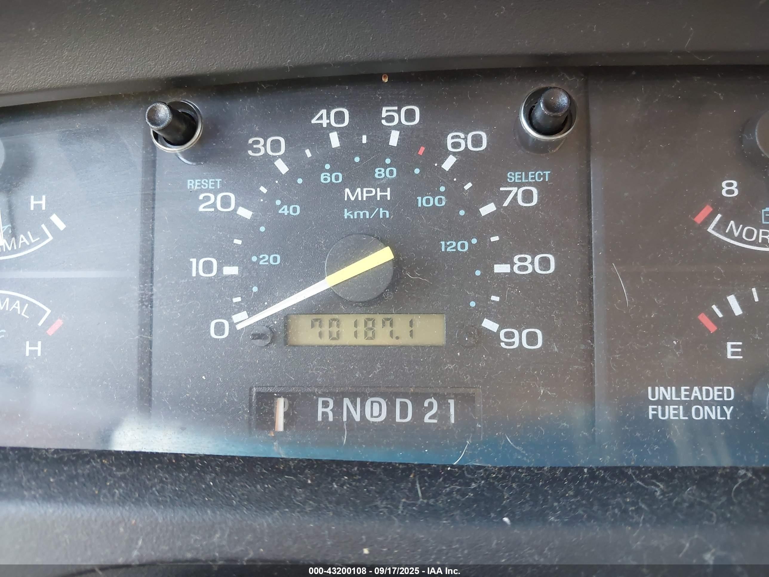 1995 Ford Aerostar   Green vin: 1FMCA11U5SZB88106