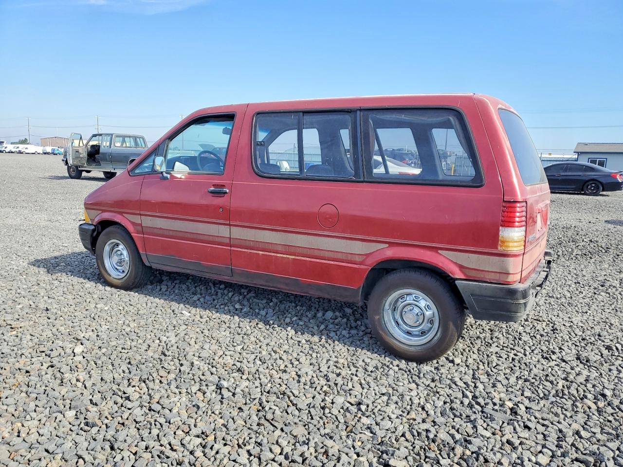 1989 Ford Aerostar Red vin: 1FMCA11UXKZB33635