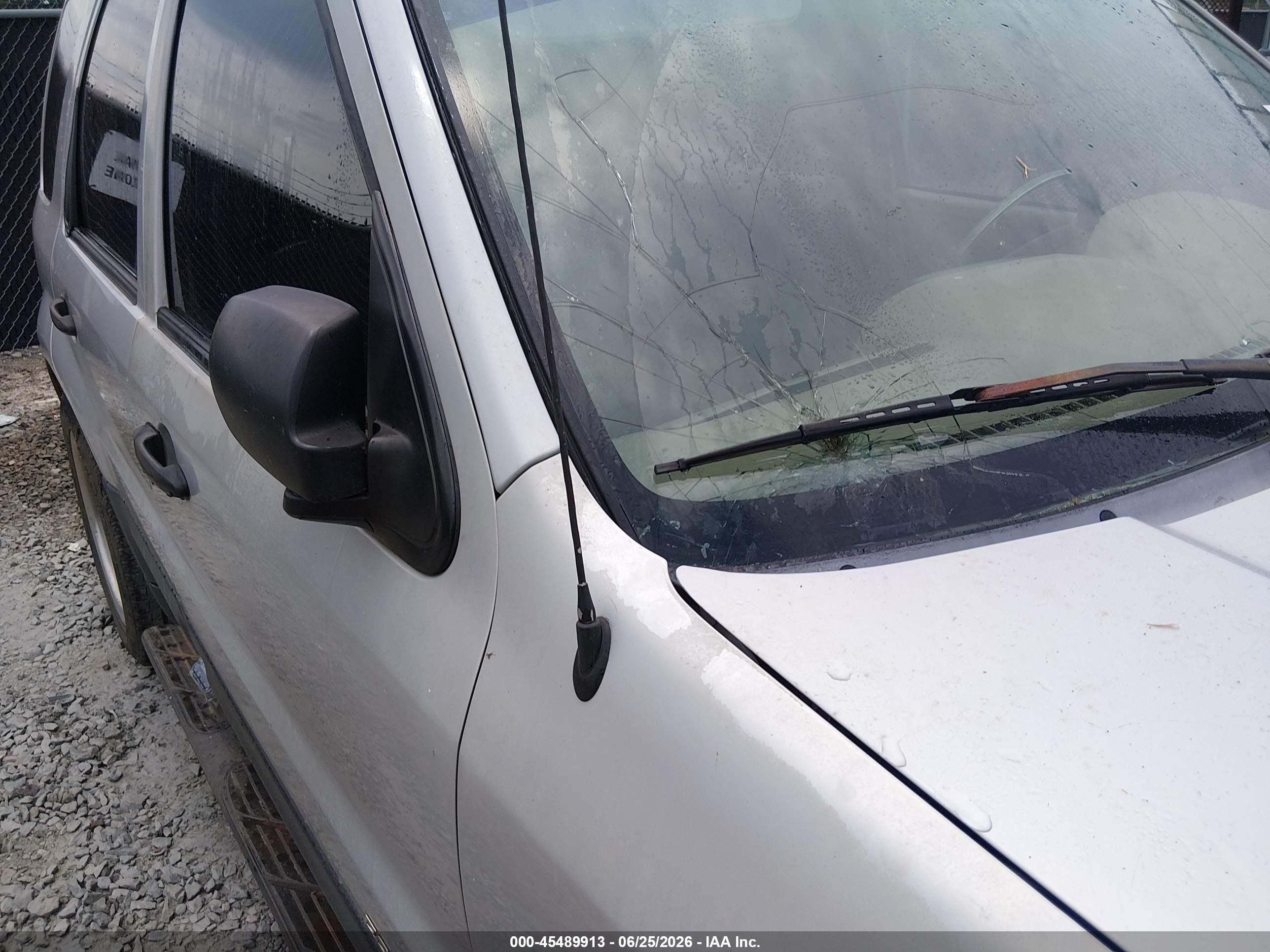 2002 Ford Escape Xls Gray vin: 1FMCU01B02KC30917