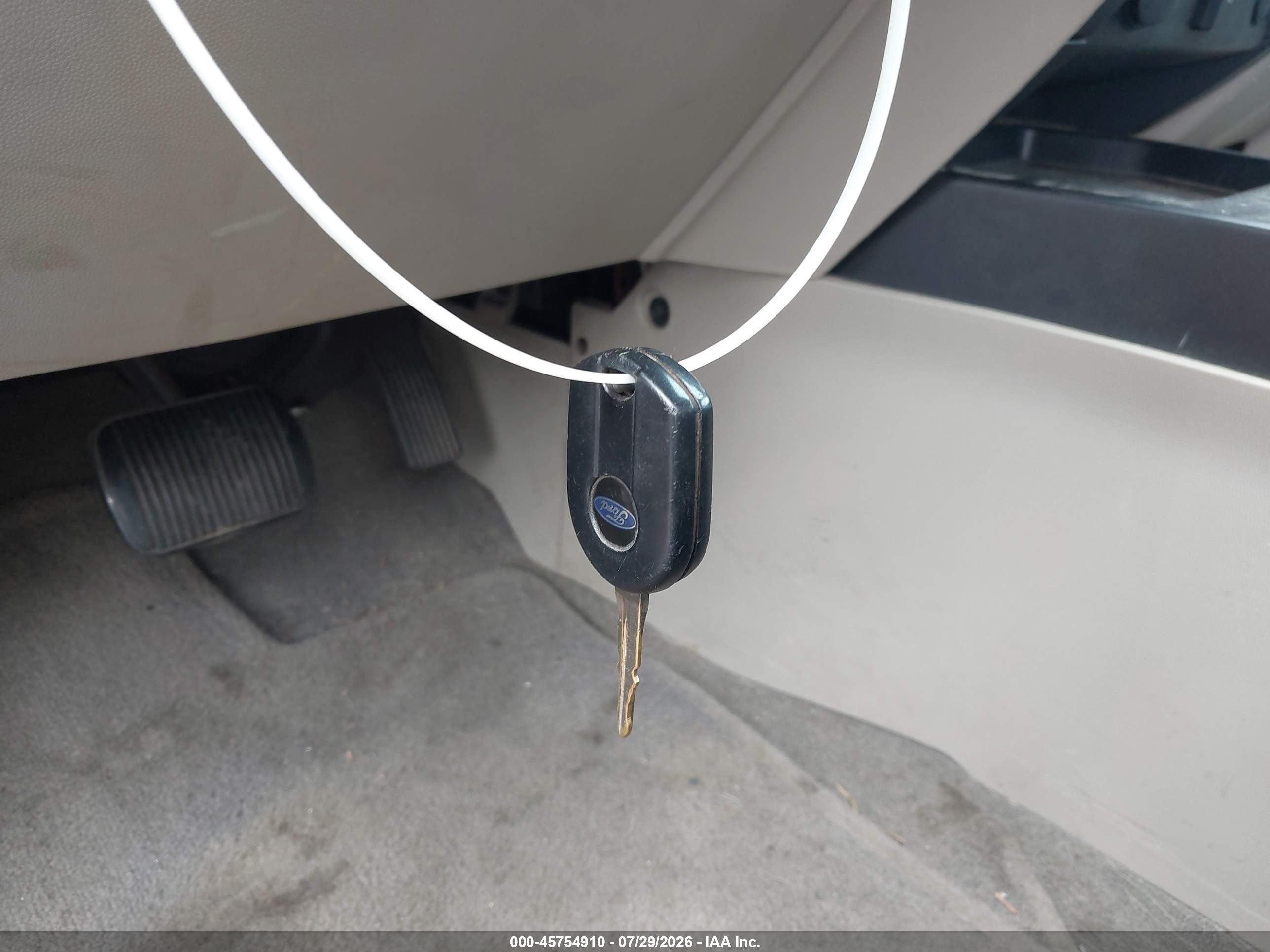 2009 Ford Escape Xls/xls Manual Красный vin: 1FMCU02719KA33114