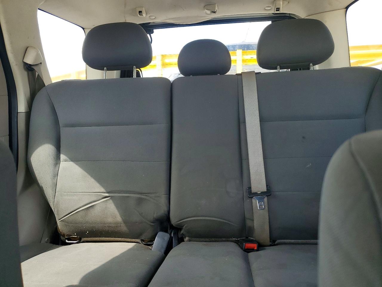 2009 Ford Escape Xls White vin: 1FMCU02729KA98991