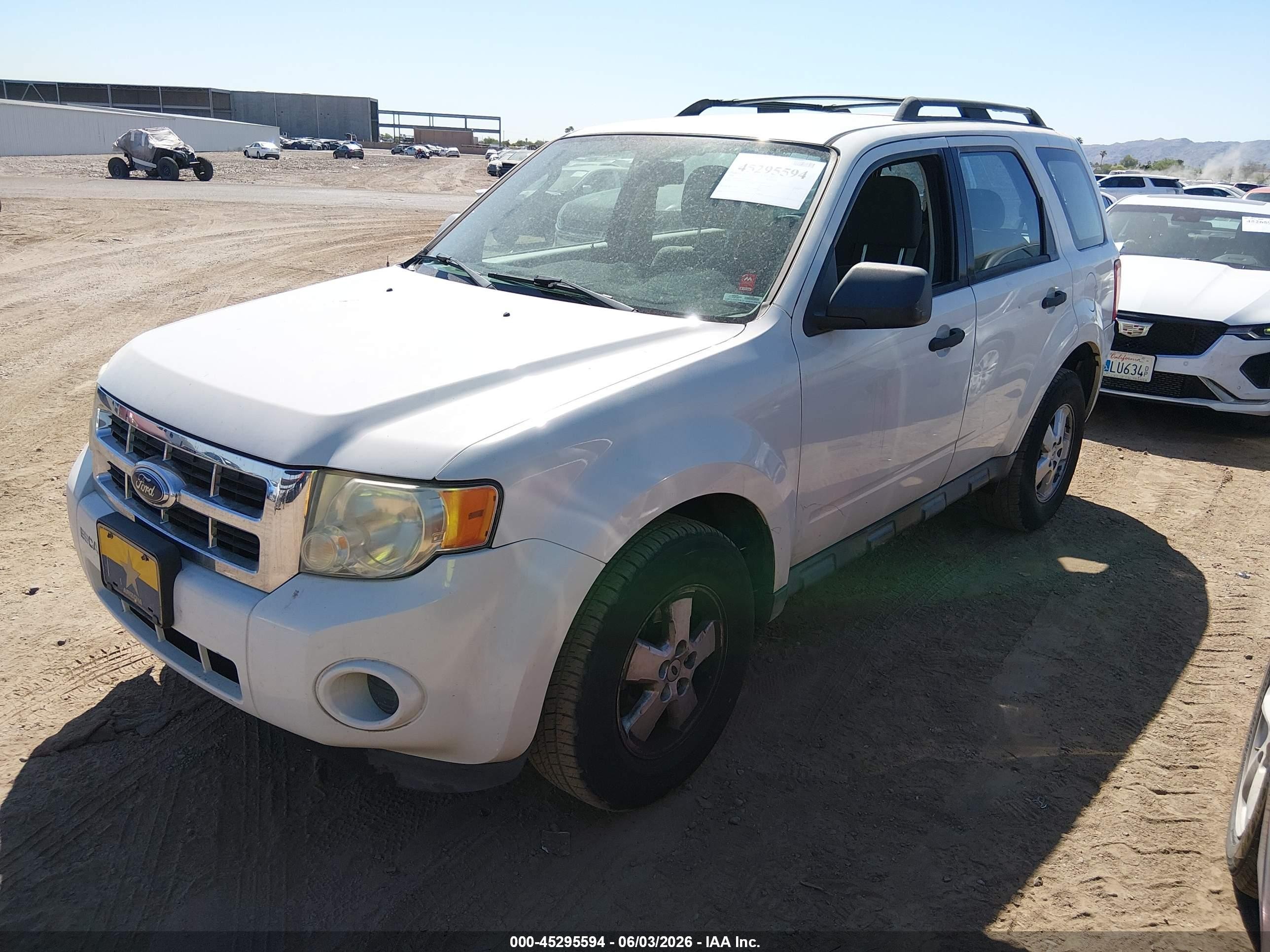 2009 Ford Escape Xls/xls Manual White vin: 1FMCU02739KA03581