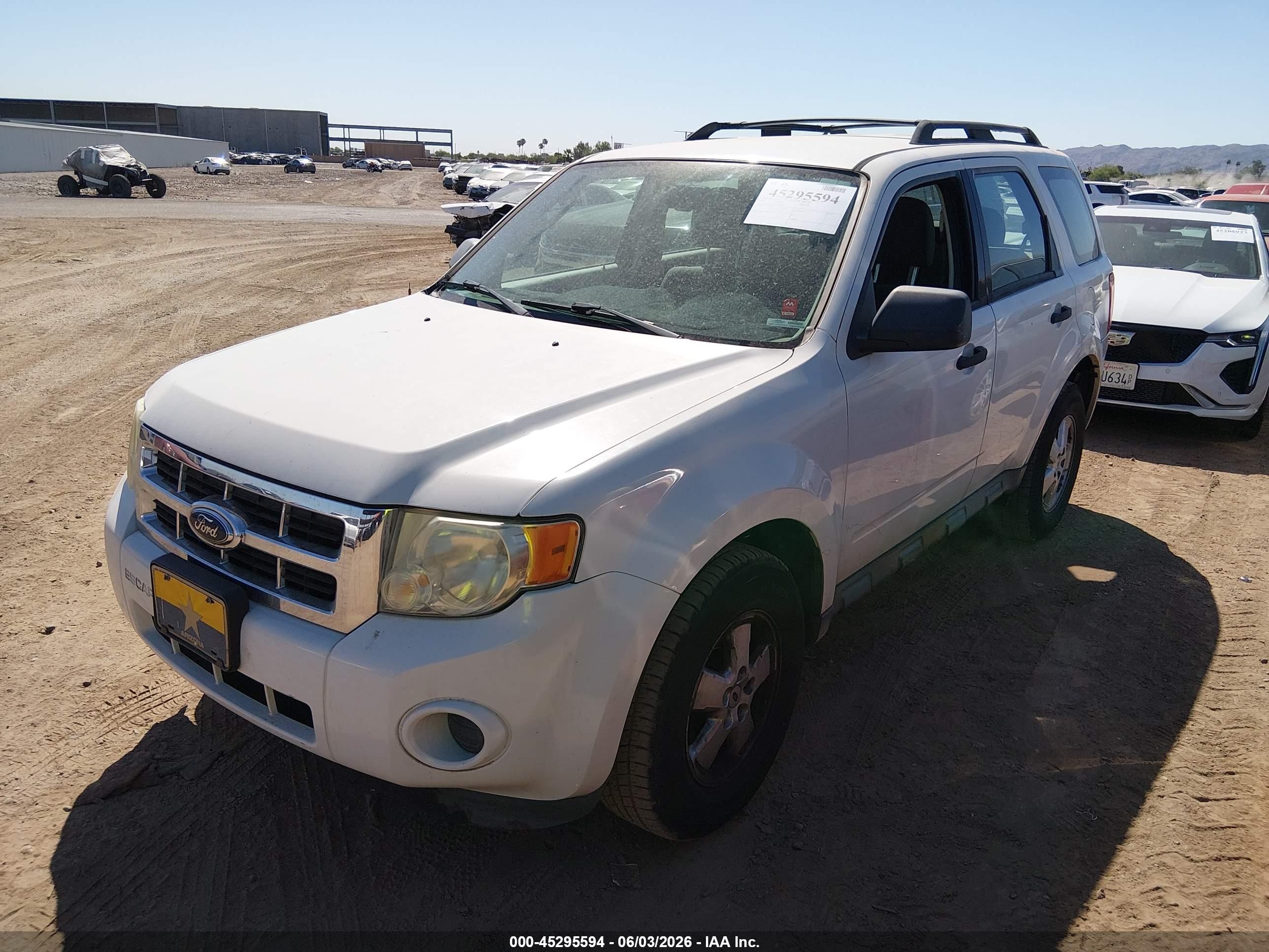 2009 Ford Escape Xls/xls Manual White vin: 1FMCU02739KA03581