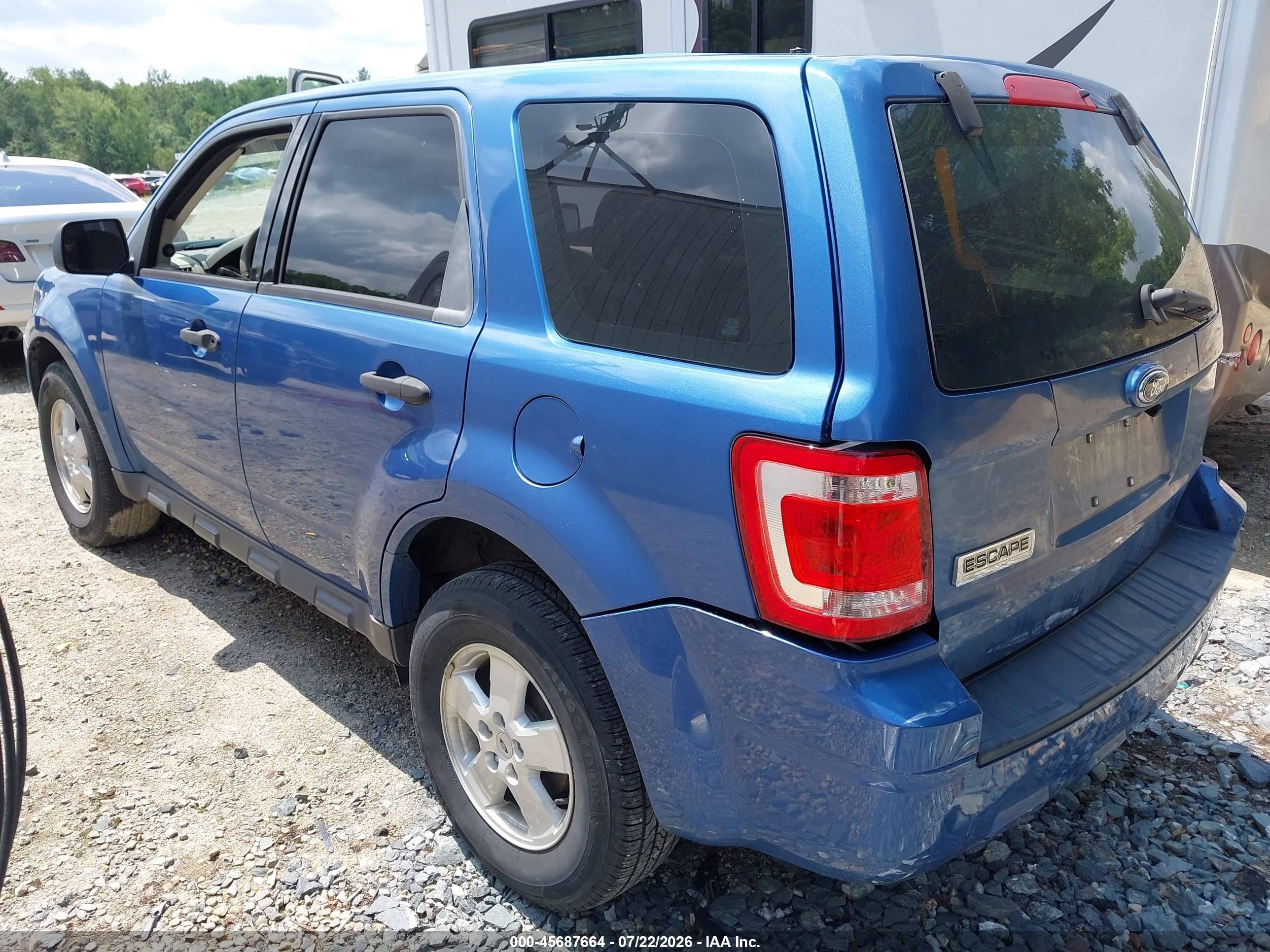 2009 Ford Escape Xls/xls Manual Blue vin: 1FMCU02759KA74880