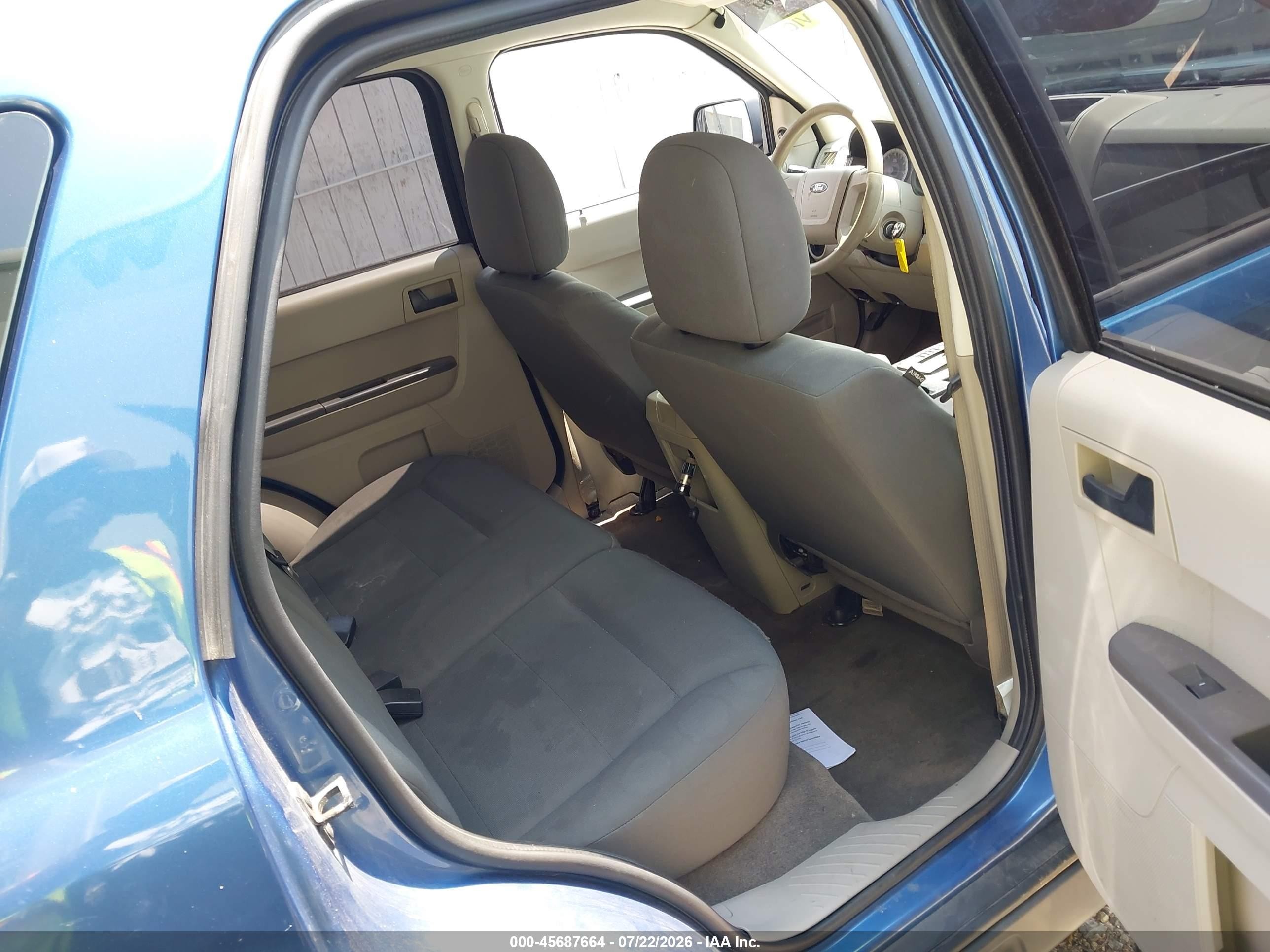 2009 Ford Escape Xls/xls Manual Blue vin: 1FMCU02759KA74880