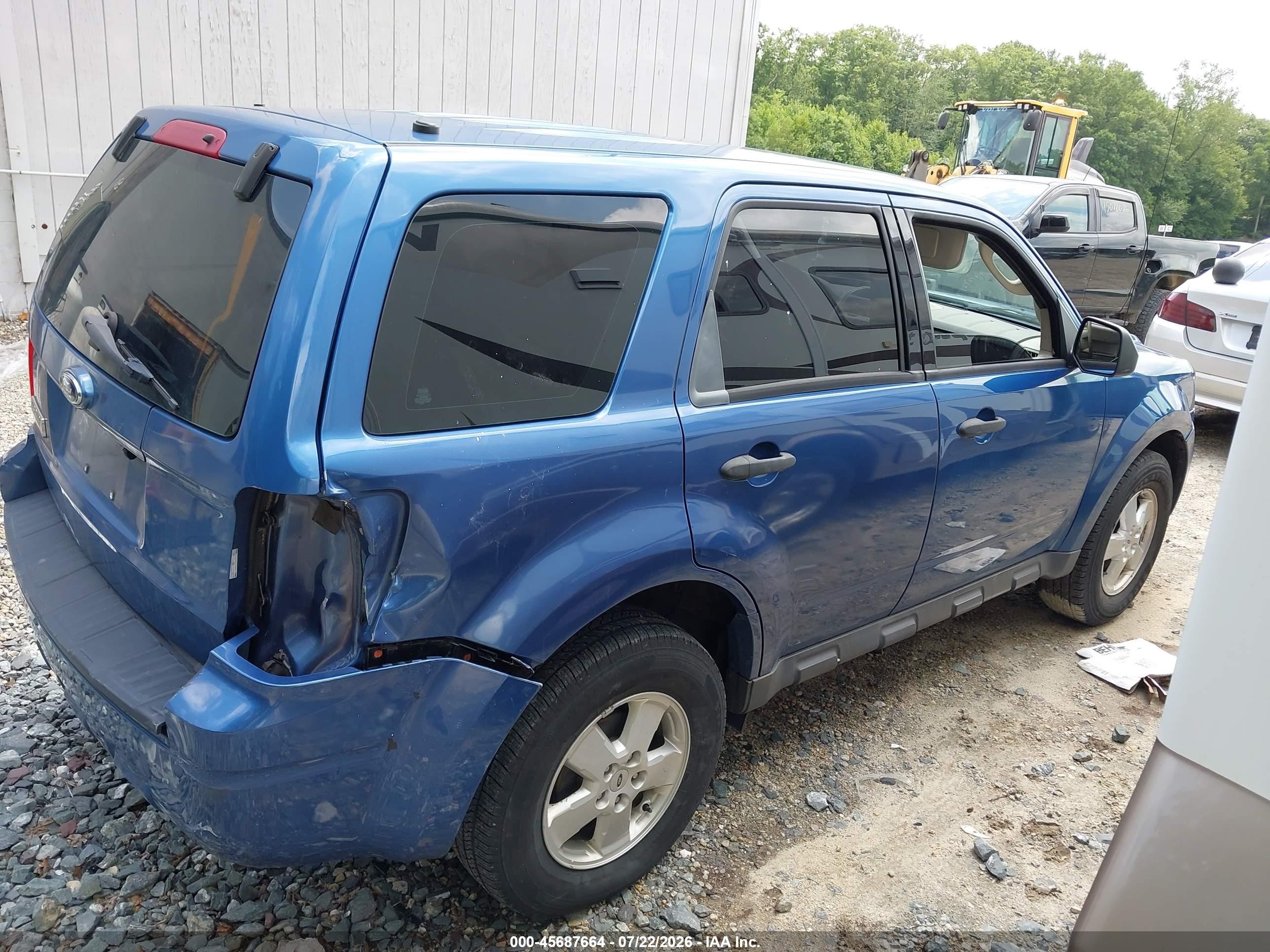 2009 Ford Escape Xls/xls Manual Blue vin: 1FMCU02759KA74880
