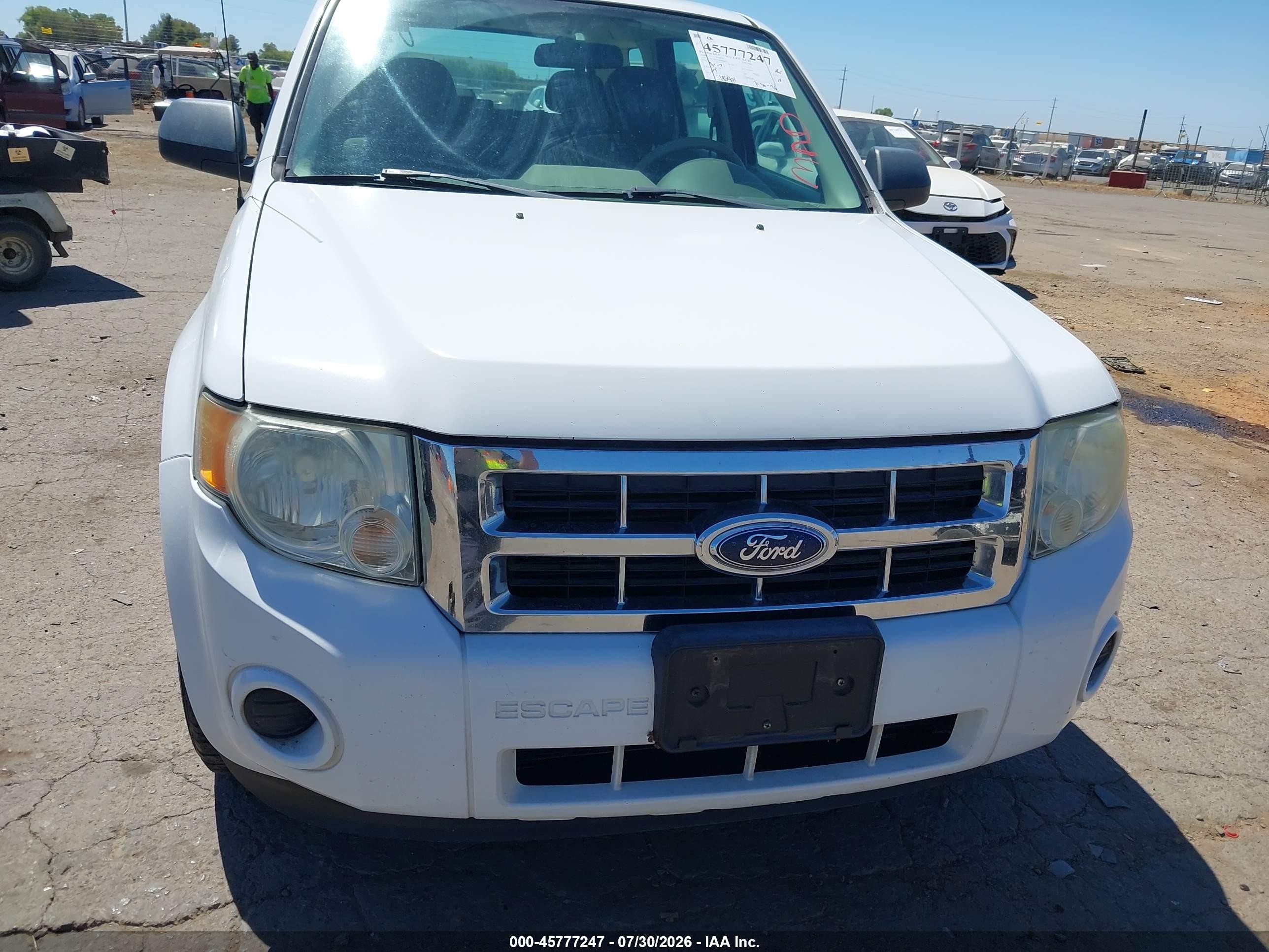 2009 Ford Escape Xls/xls Manual White vin: 1FMCU02759KB08607