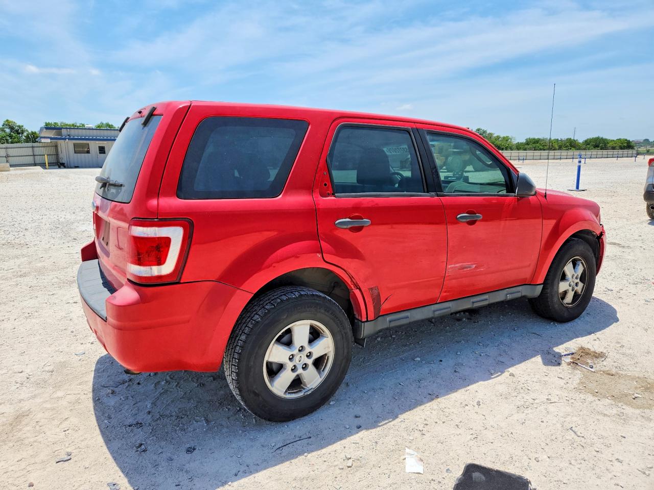 2009 Ford Escape Xls Red vin: 1FMCU02769KA13392