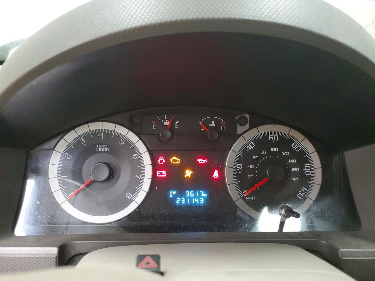 2009 Ford Escape Xls Silver vin: 1FMCU02779KA82950