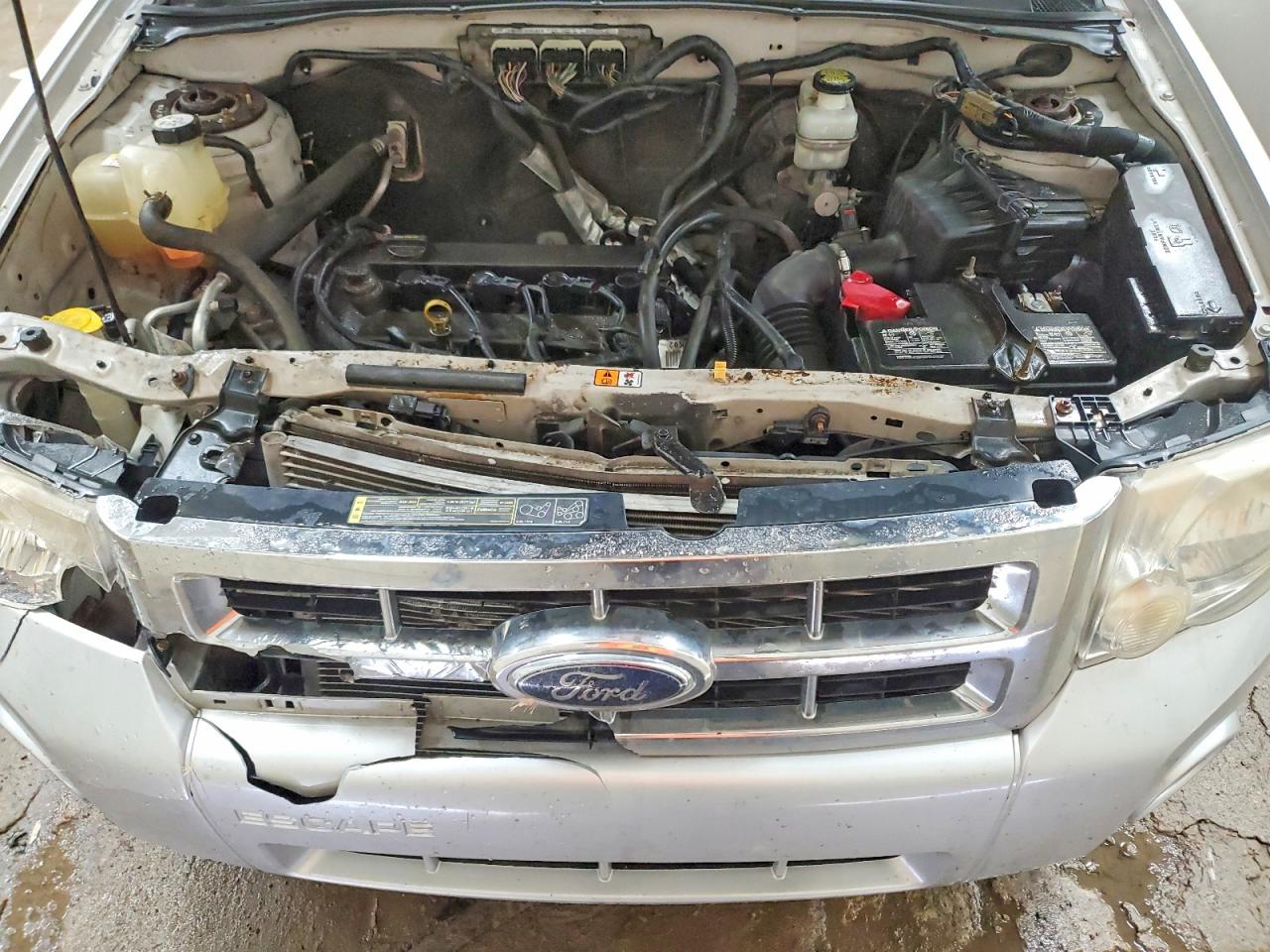 2009 Ford Escape Xls Silver vin: 1FMCU02779KA82950
